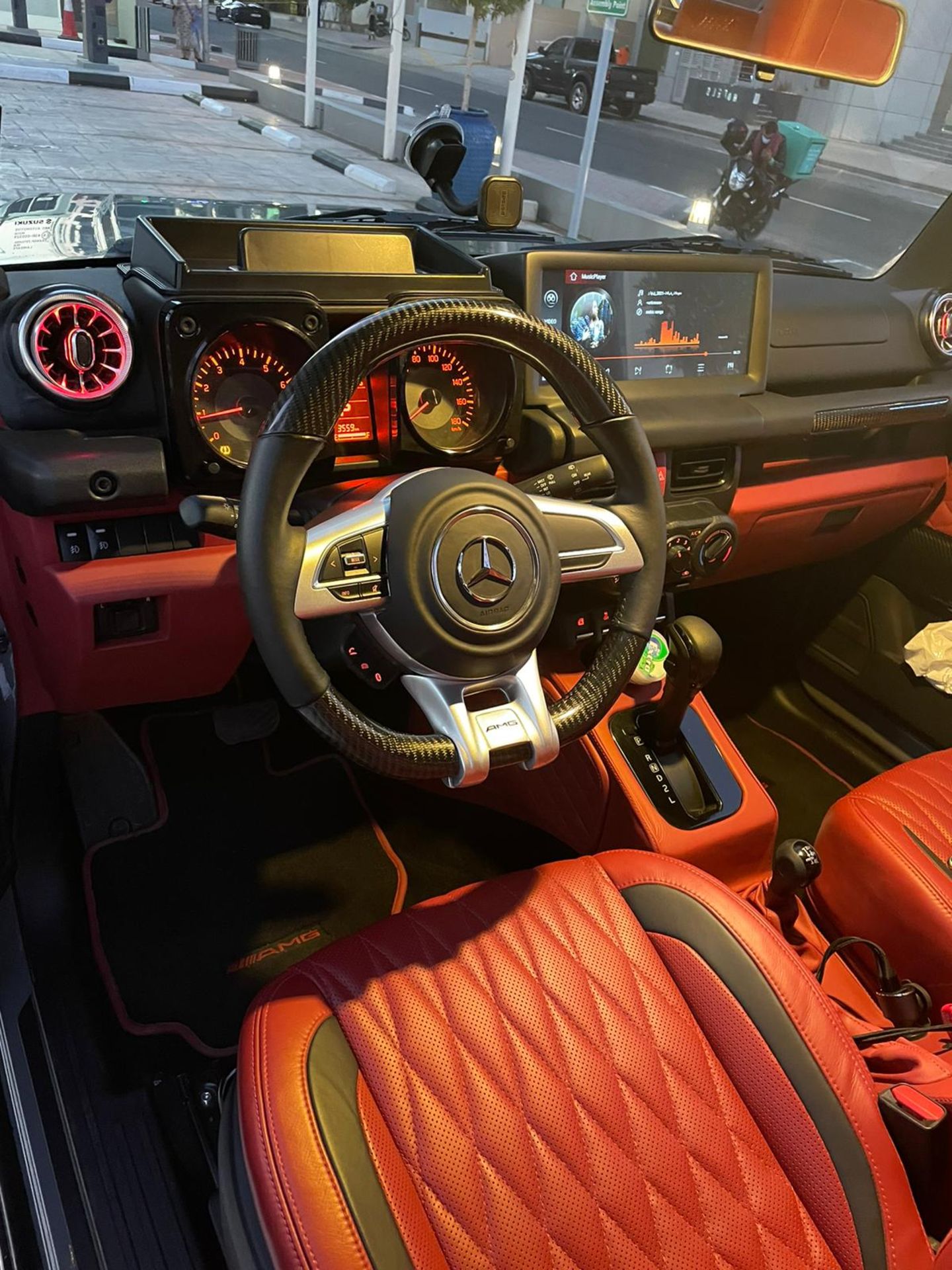 STUNNING 2019 MERCEDES AMG G63 / SUZUKI JIMNY - G63 CONVERSION LHD, 4000 KM *PLUS VAT* - Image 7 of 10