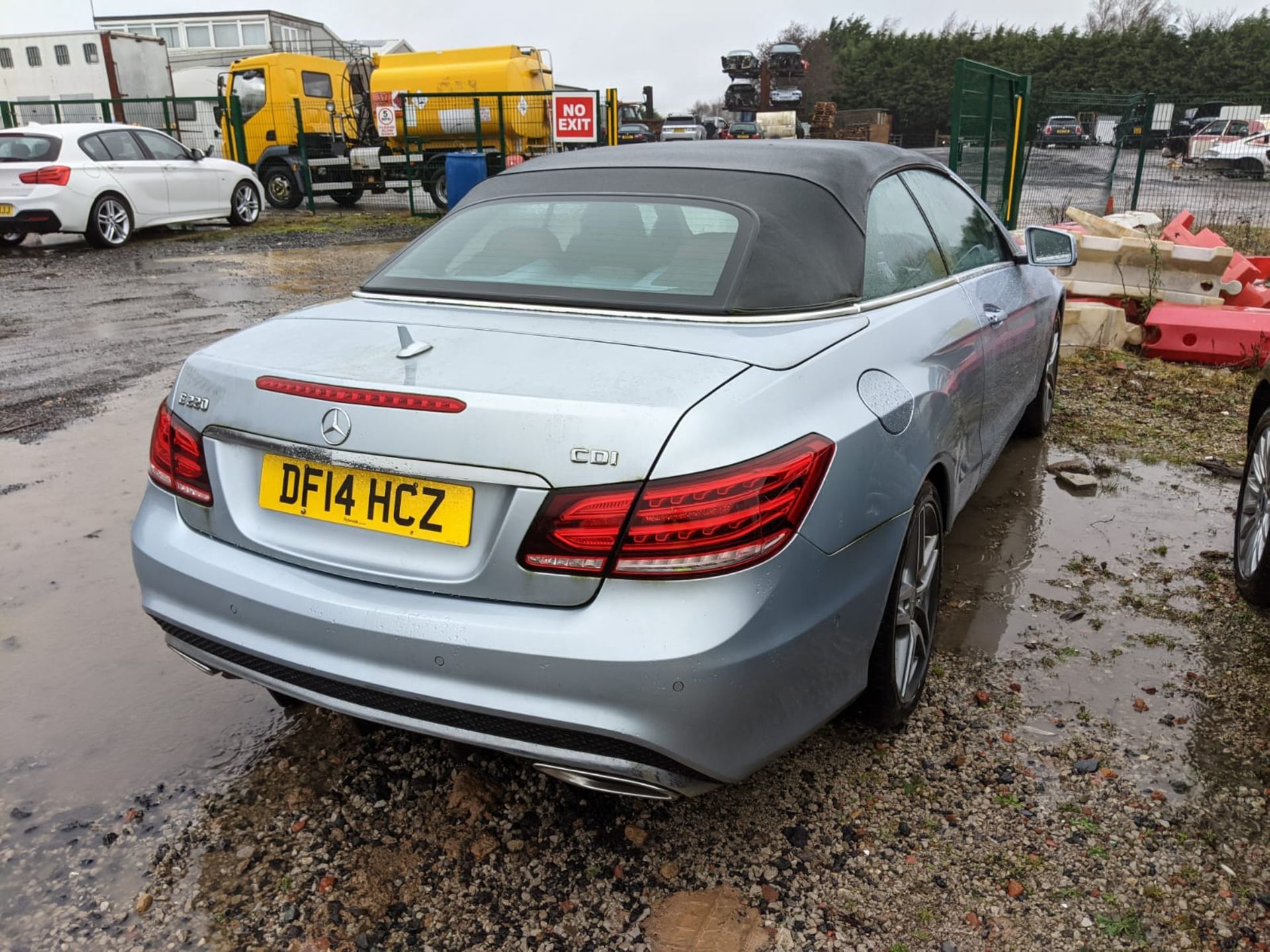 2014/14 REG MERCEDES-BENZ E220 AMG SPORT CDI AUTO 2.0 DIESEL CONVERITBLE, SHOWING 0 FORMER KEEPERS - Image 4 of 7