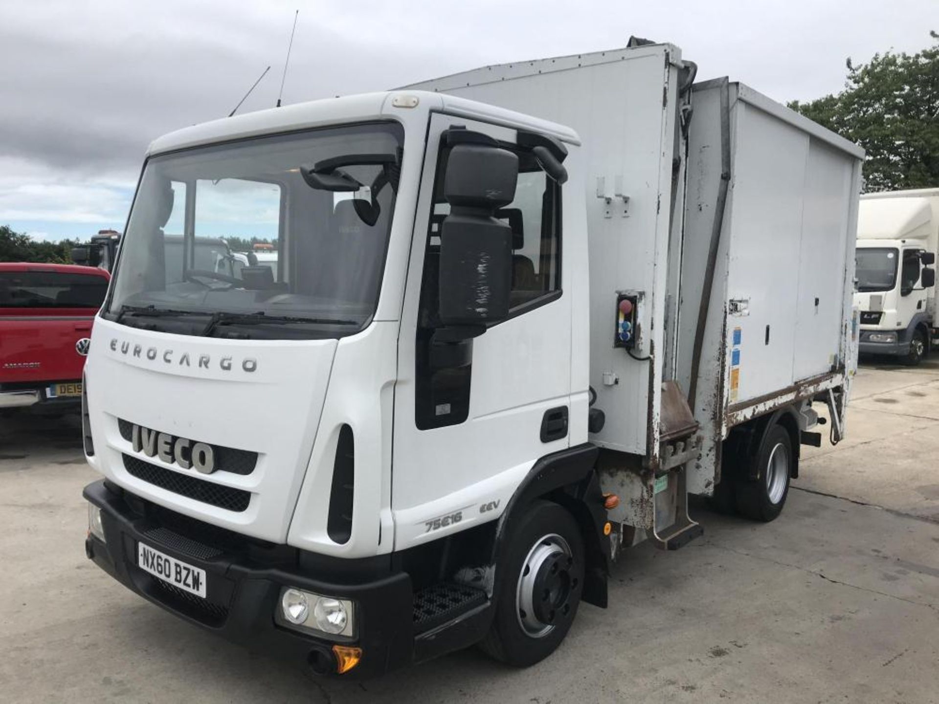 2010/60 REG IVECO EUROCARGO 75E16S TIPPER REFUSE TRUCK SIDE BIN LIFT EX COUNCIL *PLUS VAT* - Image 2 of 17