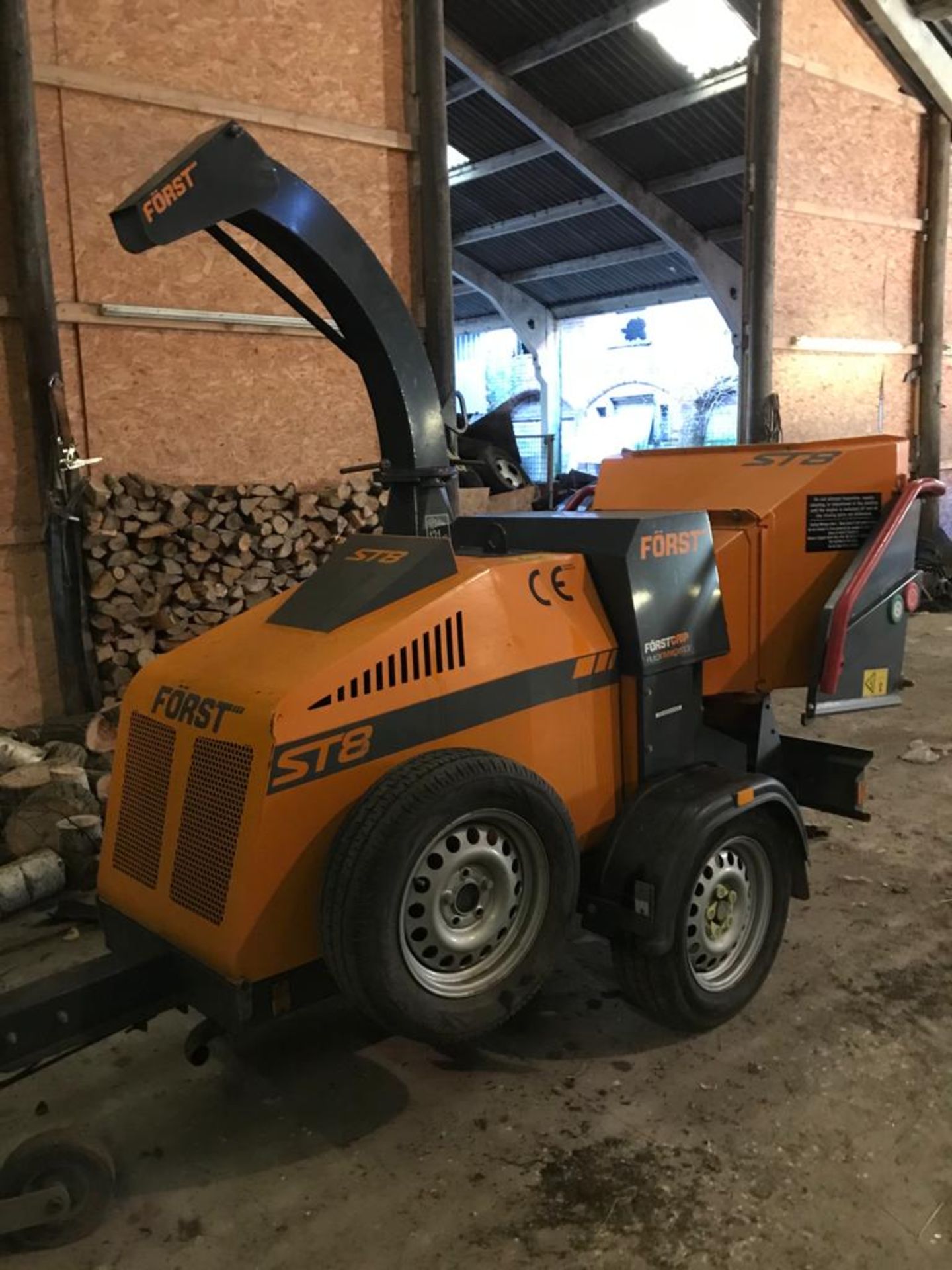 FORST ST8 TOWABLE SINGLE AXLE WOOD CHIPPER IN PERFECT WORKING ORDER, ONLY 182 HOURS *NO VAT*