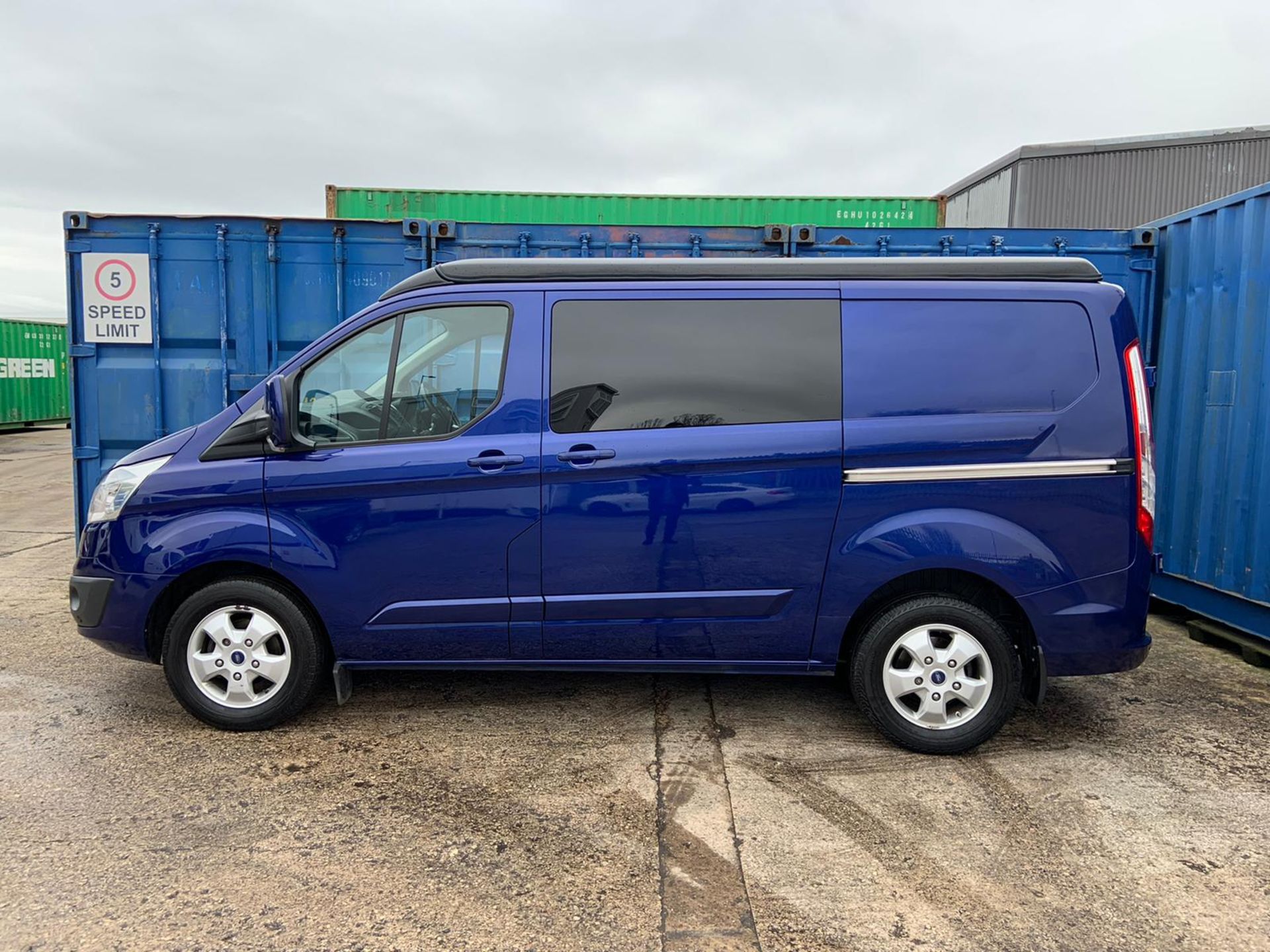 2015/65 REG FORD TRANSIT CUSTOM 290 LTD ECO-TECH 2.2 DIESEL PANEL VAN, SHOWING 1 FORMER KEEPER - Image 4 of 16