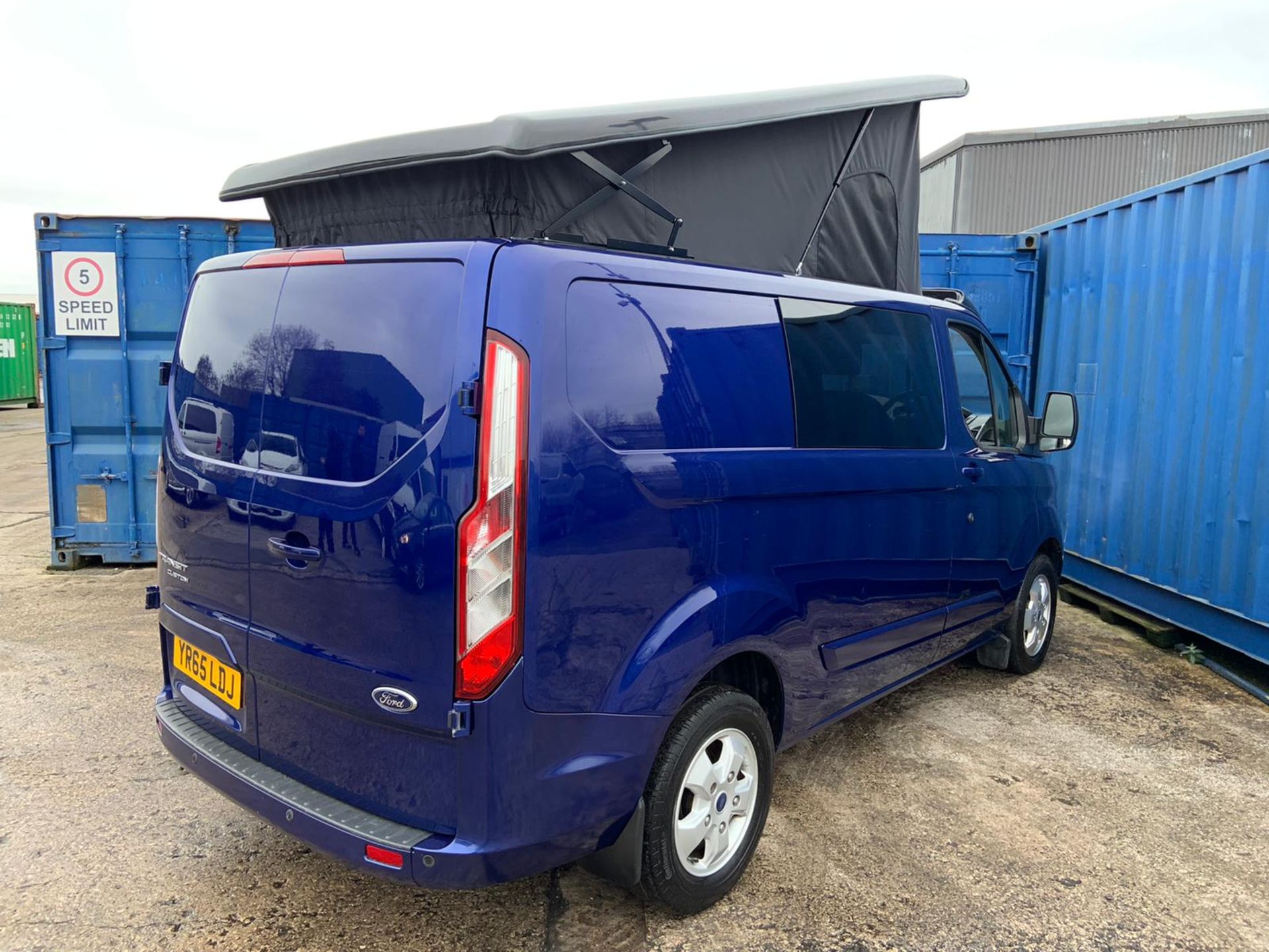 2015/65 REG FORD TRANSIT CUSTOM 290 LTD ECO-TECH 2.2 DIESEL PANEL VAN, SHOWING 1 FORMER KEEPER - Image 7 of 16