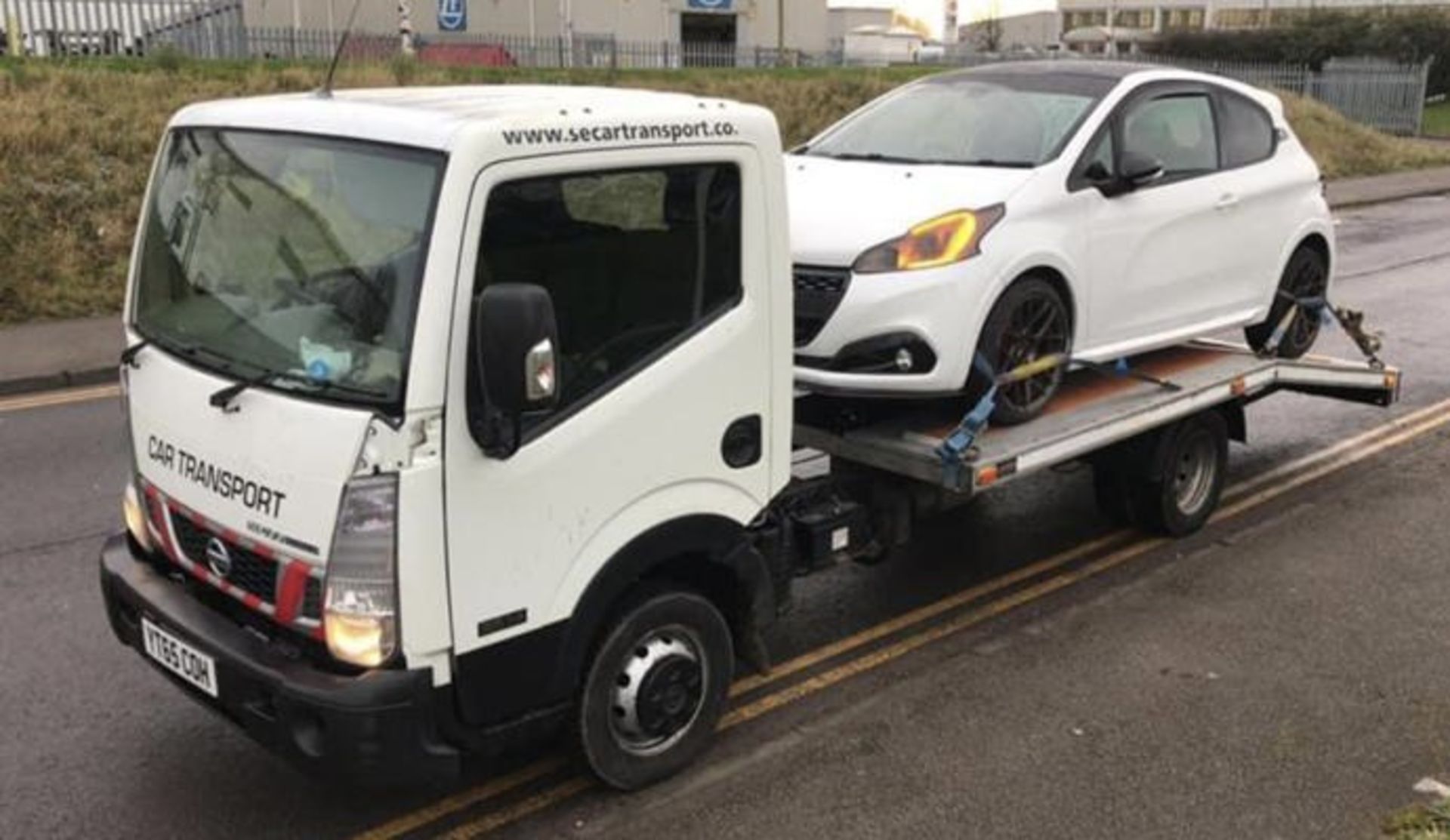 2015/65 NISSAN NT400 CABSTAR RECOVERY / TRANSPORTER 3.5T - Image 3 of 4