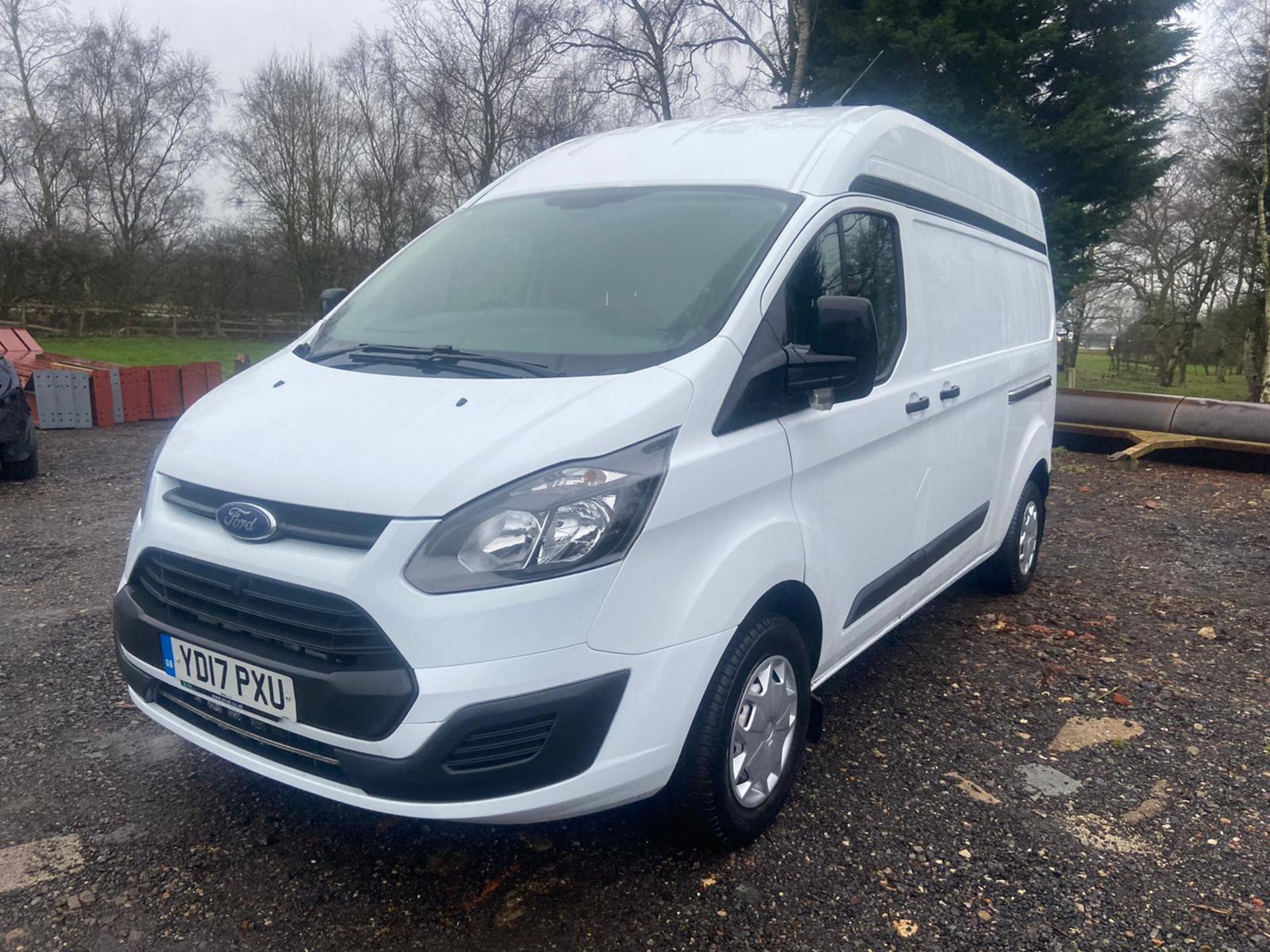 2017/17 REG FORD TRANSIT CUSTOM 310 2.0 DIESEL WHITE PANEL VAN, SHOWING 0 FORMER KEEPERS *PLUS VAT* - Image 3 of 13