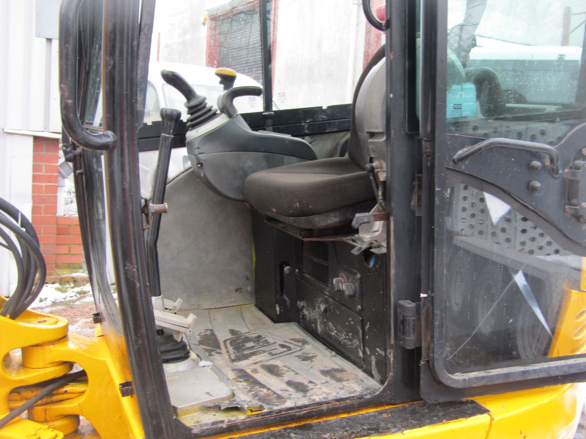 JCB 8025 TRACKED DIGGER / EXCAVATOR, SERIAL NUMBER 1226529, ZERO TAIL SWING, YEAR 2008 *PLUS VAT* - Image 6 of 10