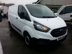 2018/18 REG FORD TRANSIT CUSTOM 300 BASE 2.0 DIESEL WHITE PANEL VAN, SHOWING 0 FORMER KEEPERS