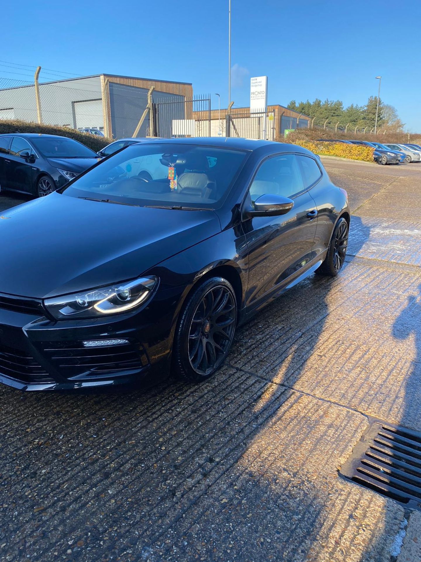 2015/64 REG VOLKSWAGEN SCIROCCO R TSI 2.0 PETROL BLACK COUPE, SHOWING 2 FORMER KEEPERS *NO VAT* - Image 3 of 14