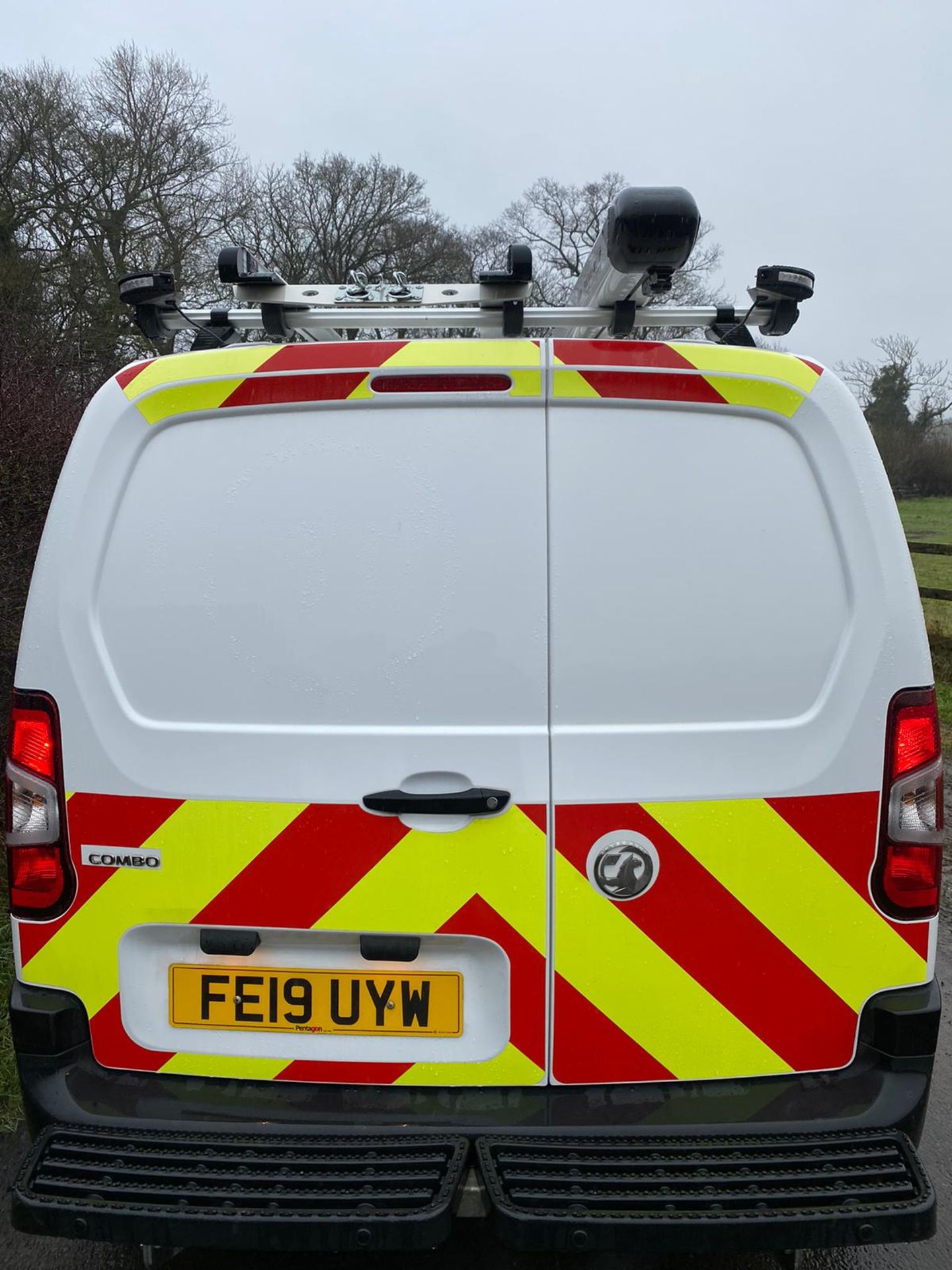 2019/19 REG VAUXHALL COMBO 2300 EDITION LWB 1.6 DIESEL PANEL VAN, SHOWING 0 FORMER KEEPERS *PLUS VAT - Image 5 of 14