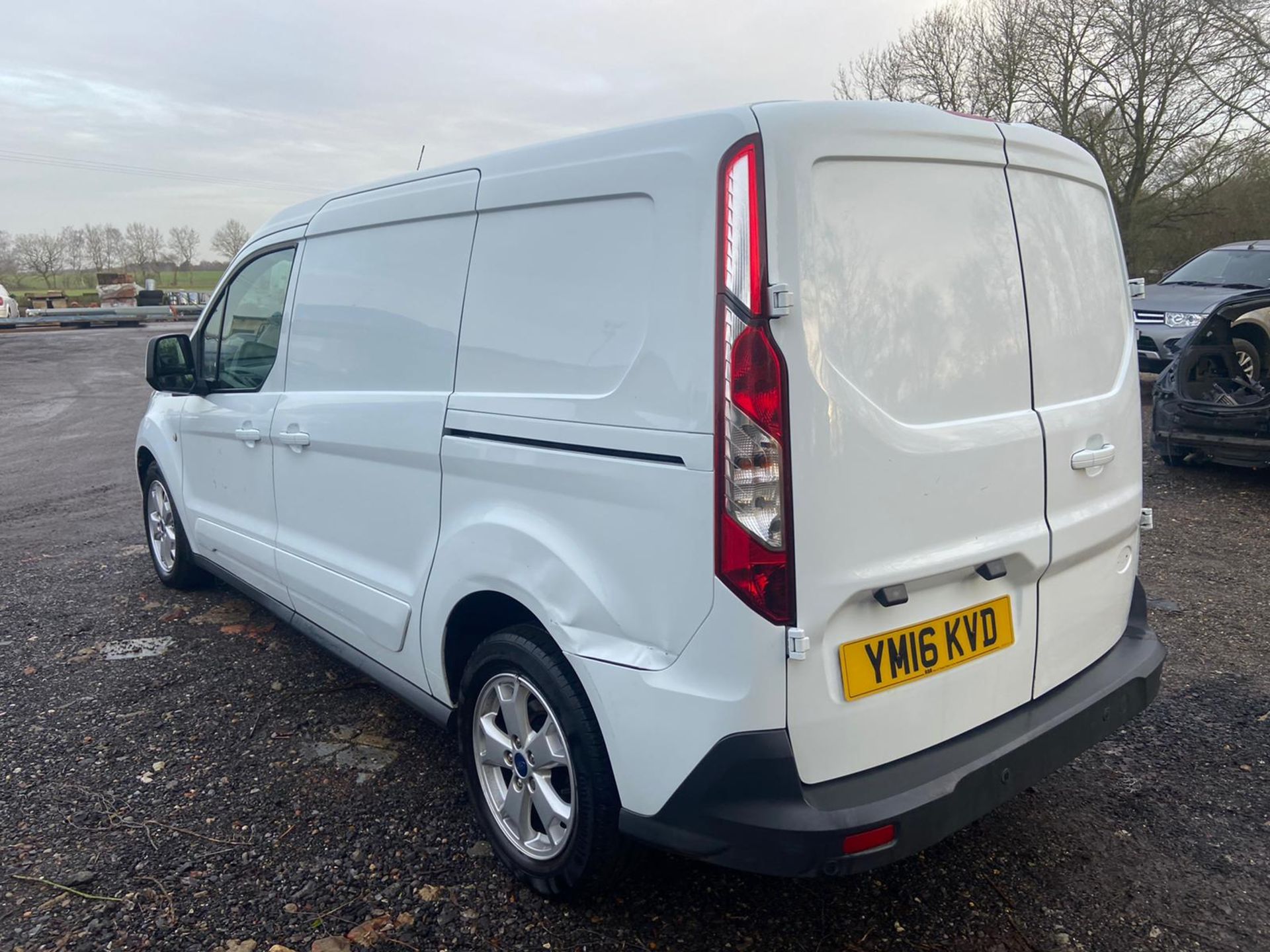 2016/16 REG FORD TRANSIT CONNECT 240 LIMITED 1.5 DIESEL LWB PANEL VAN, SHOWING 2 FORMER KEEPERS - Image 5 of 12