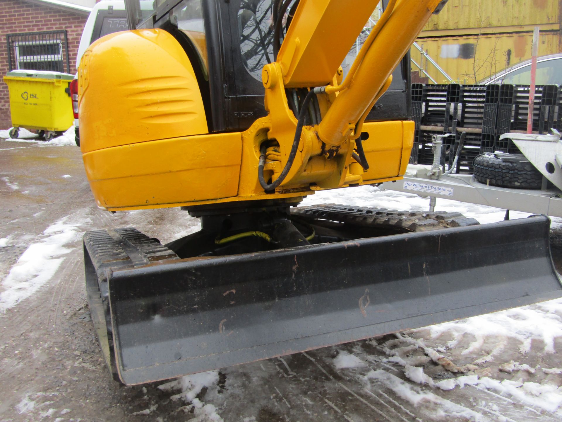 JCB 8025 TRACKED DIGGER / EXCAVATOR, SERIAL NUMBER 1226529, ZERO TAIL SWING, YEAR 2008 *PLUS VAT* - Image 2 of 10