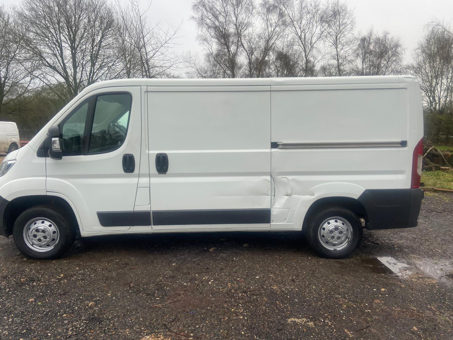 2014/64 REG CITROEN RELAY 35 L2H1 HDI 2.2 DIESEL WHITE PANEL VAN, SHOWING 0 FORMER KEEPERS *PLUS VAT - Image 4 of 12