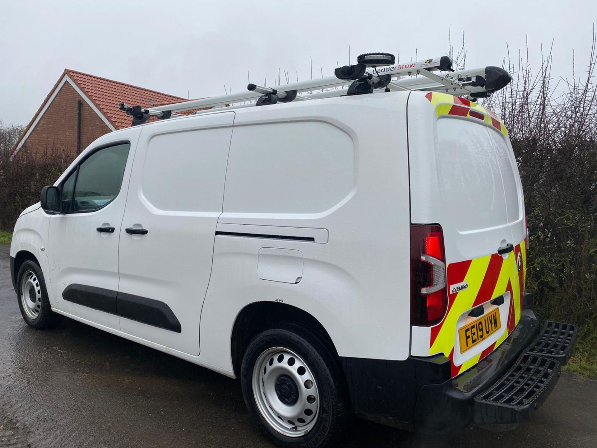 2019/19 REG VAUXHALL COMBO 2300 EDITION LWB 1.6 DIESEL PANEL VAN, SHOWING 0 FORMER KEEPERS *PLUS VAT - Image 4 of 14