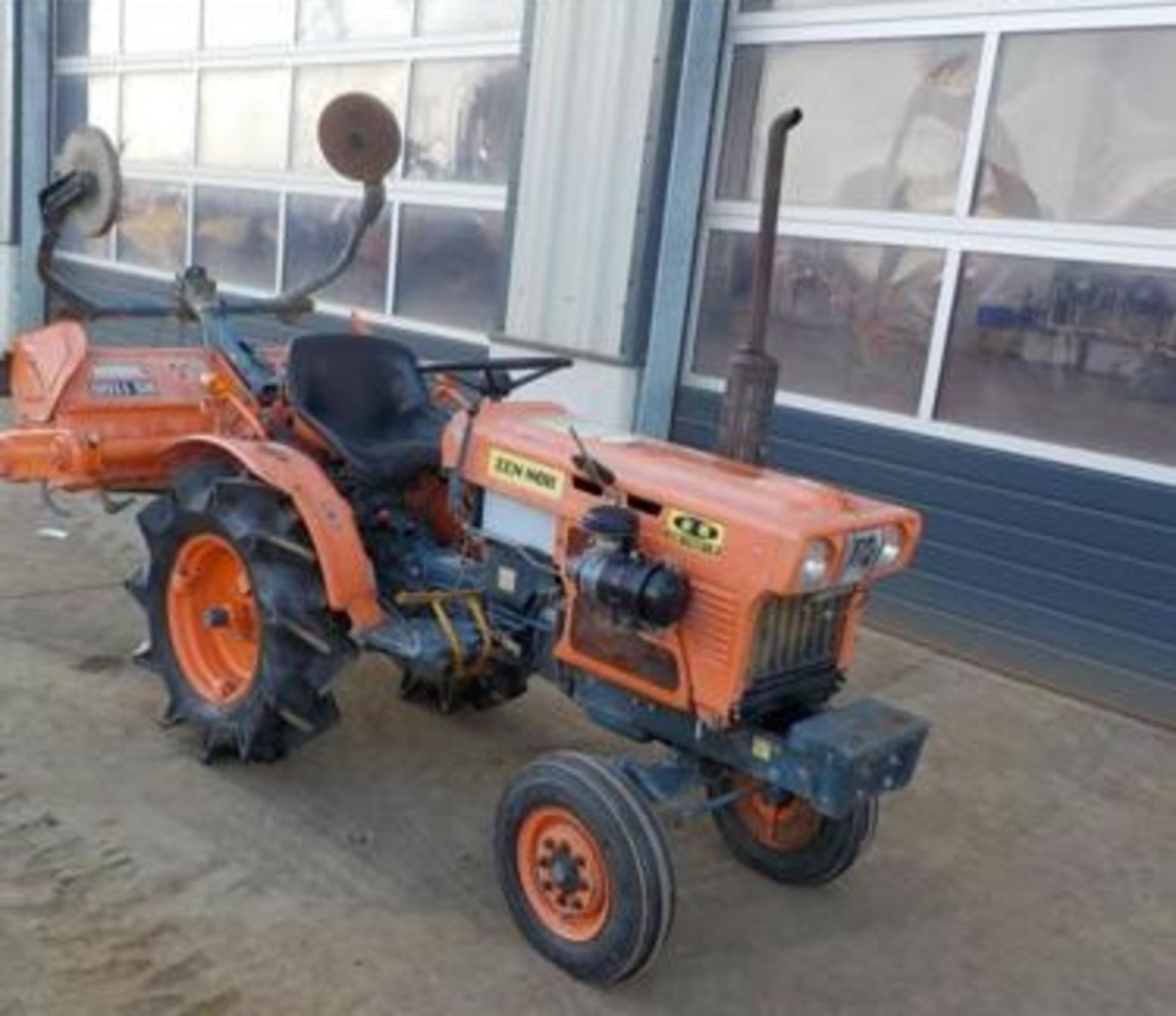 KUBOTA 4X4 DIESEL TRACTOR, DELIVERY ANYWHERE UK £300 *PLUS VAT* - Image 5 of 6