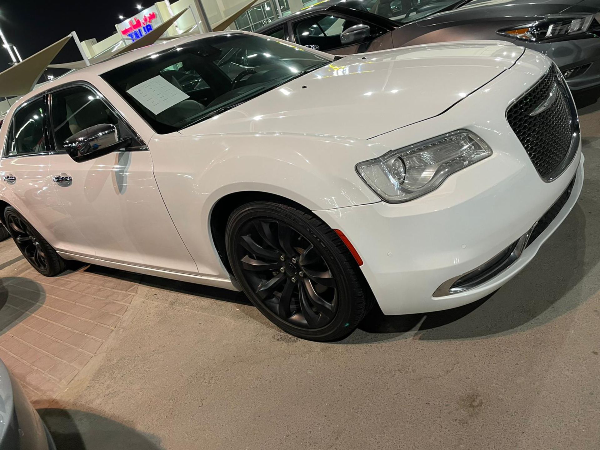 2015 Chrysler 300 Hemi 44,000km - sold with nova in uk mid feb *PLUS VAT*