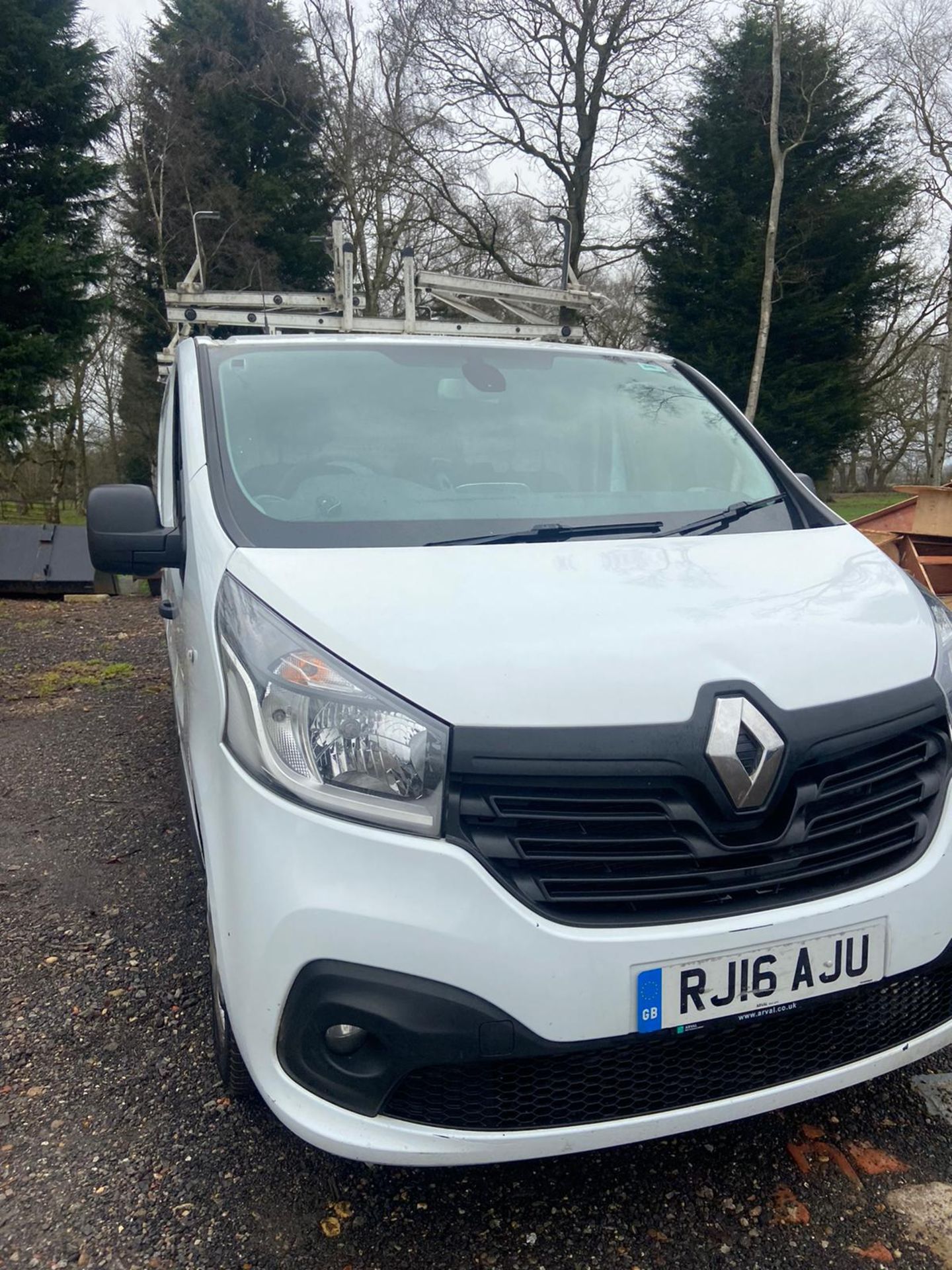 2016/16 REG RENAULT TRAFIC LL29 BUSINESS+ NRG DCI 1.6 DIESEL PANEL VAN, SHOWING 0 FORMER KEEPERS - Image 2 of 11