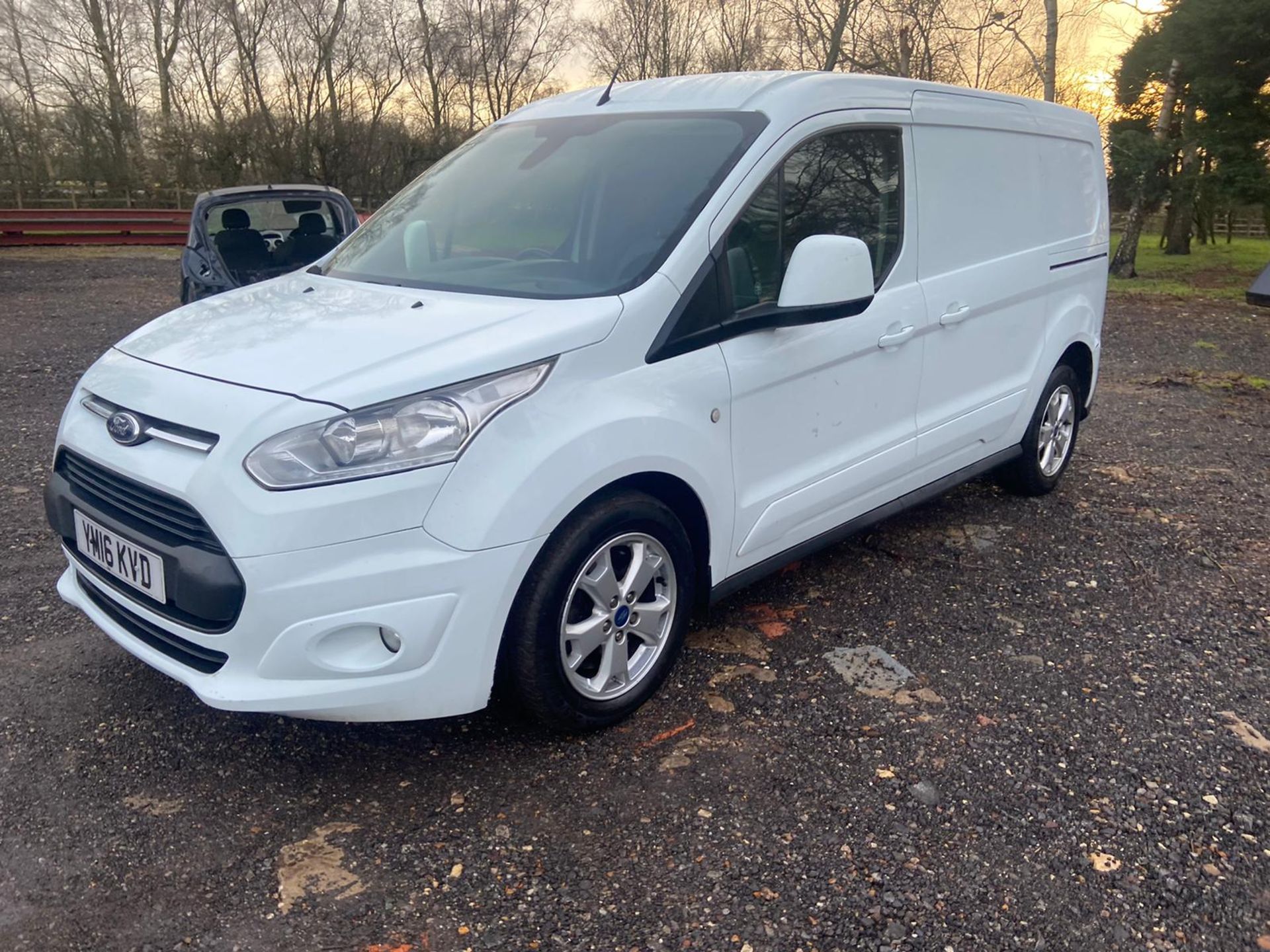 2016/16 REG FORD TRANSIT CONNECT 240 LIMITED 1.5 DIESEL LWB PANEL VAN, SHOWING 2 FORMER KEEPERS - Image 3 of 12