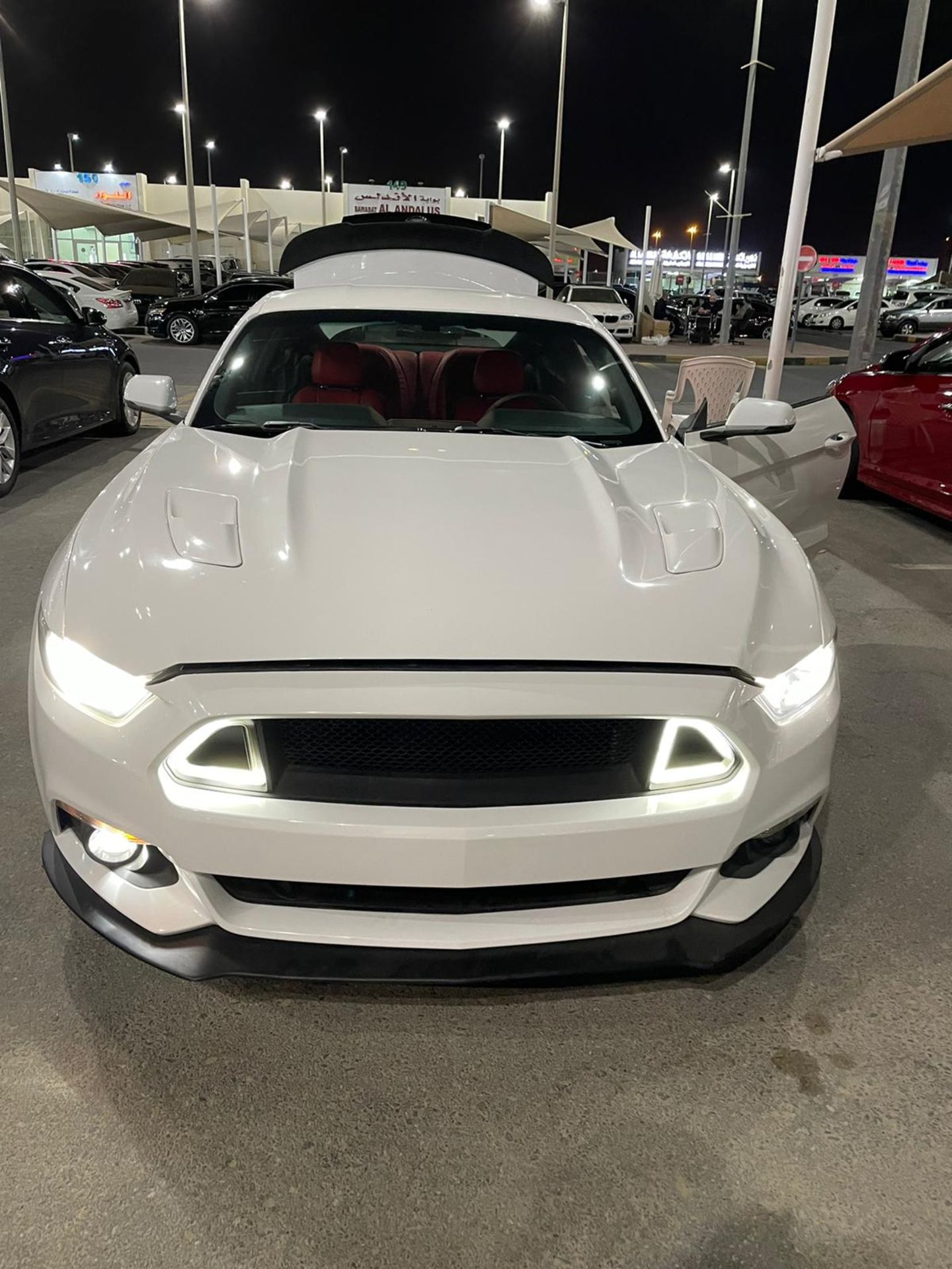 2016 MUSTANG 5.0 V8 45,000 KM WHITE WITH RED LEATHER - C/W NOVA - BE IN UK MID FEBRUARY *PLUS VAT* - Image 8 of 11