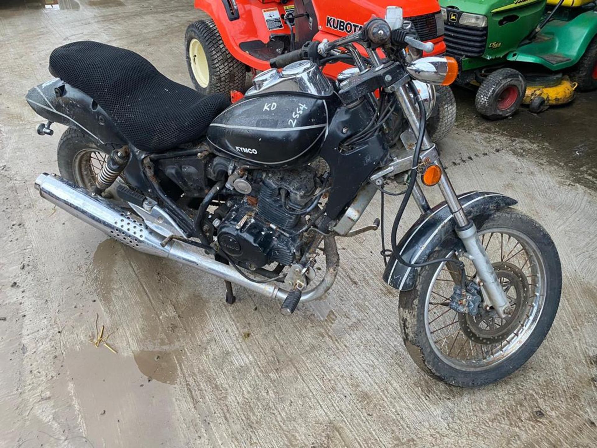 MUSCOVY PETROL MOTORBIKE, DELIVERY ANYWHERE UK £150 UNTESTED *NO VAT* - Image 2 of 2