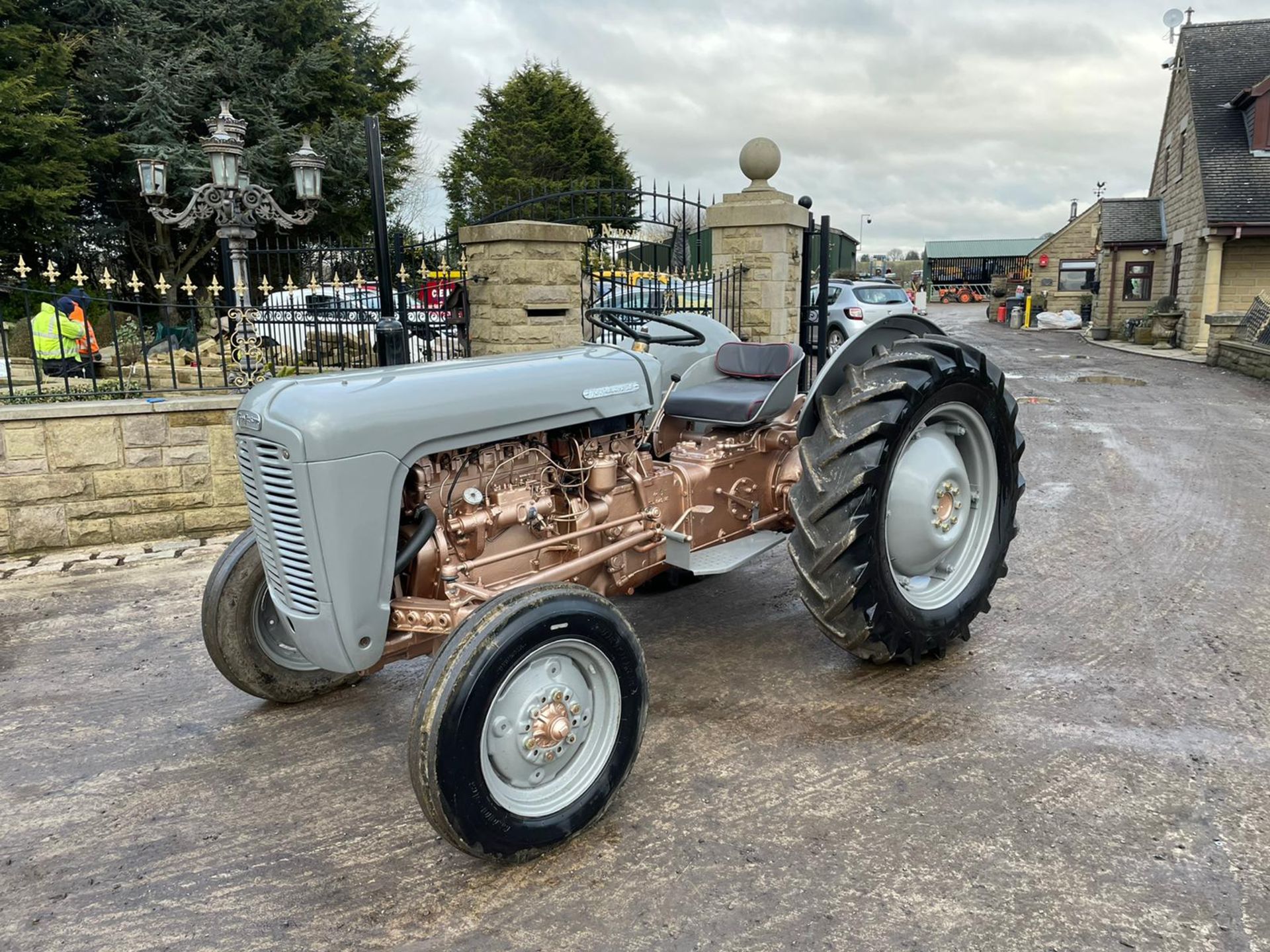 MASSEY FERGUSON 35 COMPACT TRACTOR, GREAT CONDITION, RUNS AND DRIVES *PLUS VAT* - Image 3 of 11