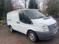 2012/62 REG FORD TRANSIT 100 T300 FWD 2.2 DIESEL WHITE PANEL VAN, SHOWING 0 FORMER KEEPERS *PLUS VAT