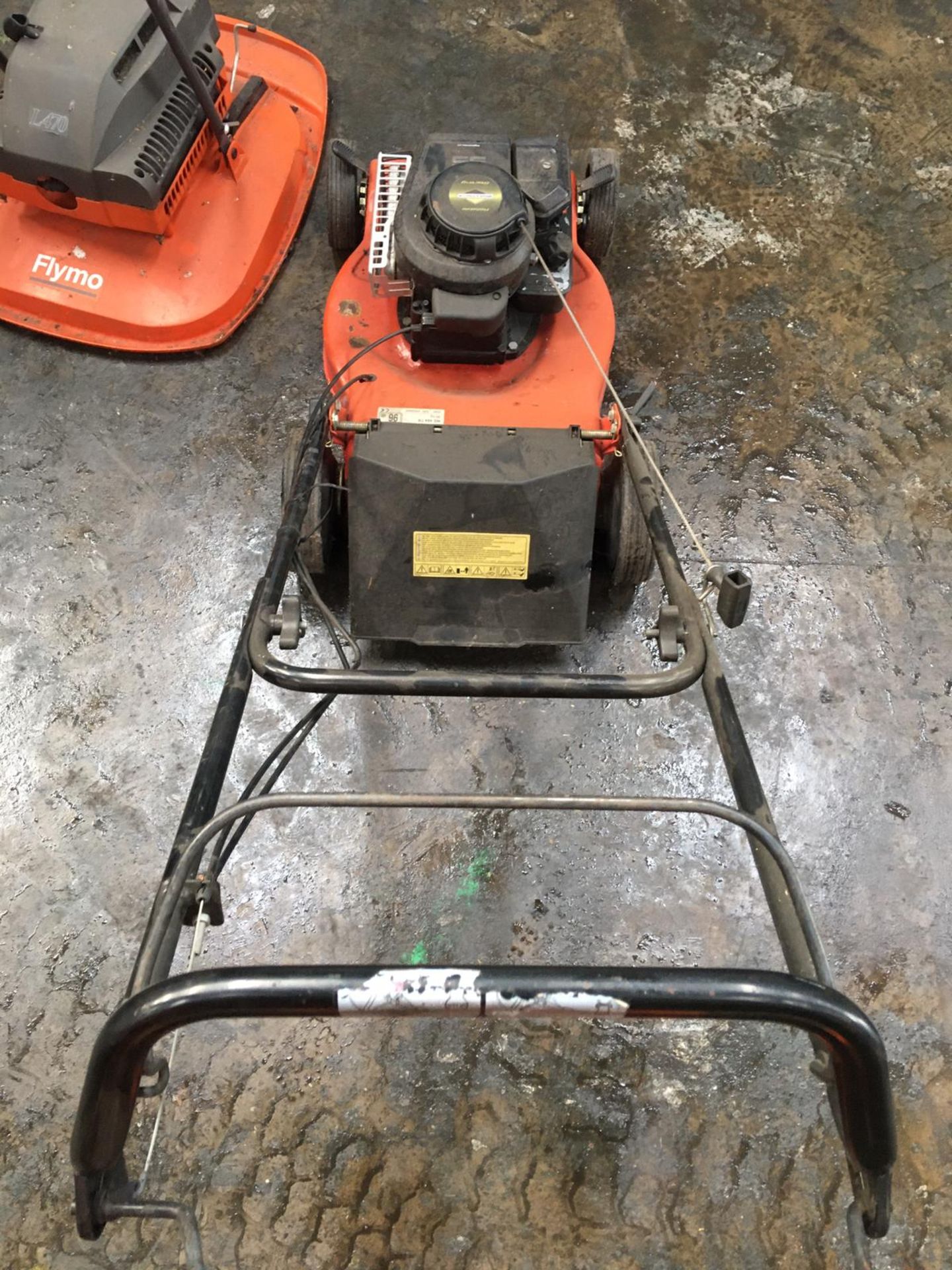 CASTLEGARDEN NG 464 TR 30KG 2002 MOWER & FLYMO L470 50.5CM 15 KG BOTH UNTESTED *NO VAT* - Image 7 of 10