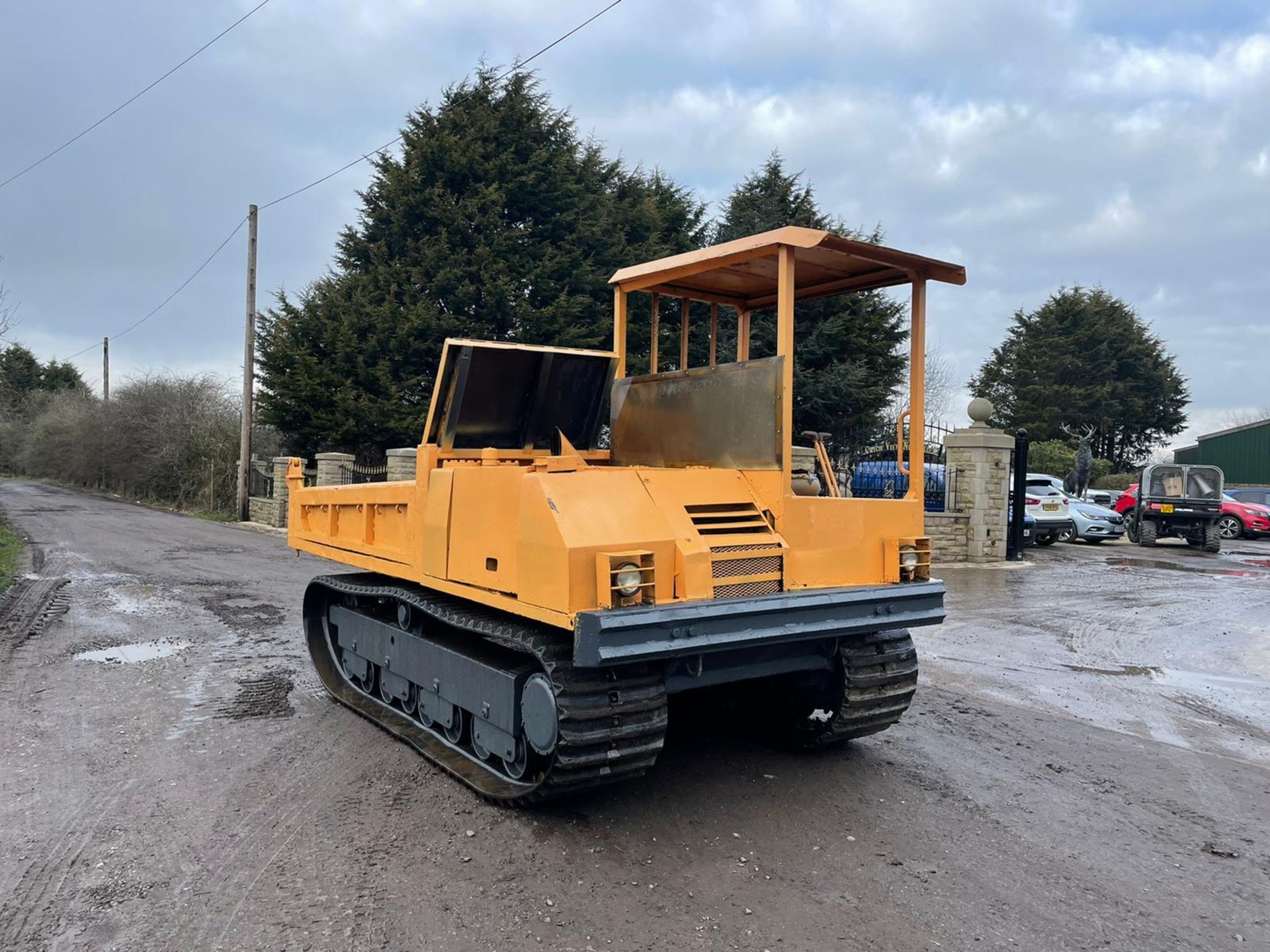 YANMAR YFW40R TRACKED DUMPER, RUNS, DRIVES AND TIPS, LOW 4641 HOURS, GOOD TRACKS *PLUS VAT* - Image 2 of 7