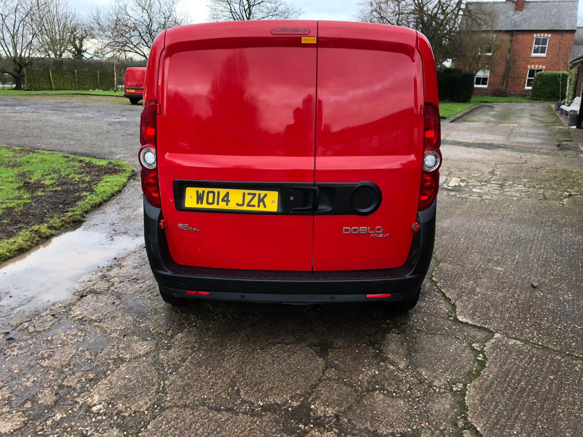 2014/14 REG FIAT DOBLO 16V MULTIJET 1.25 DIESEL RED PANEL VAN, SHOWING 0 FORMER KEEPER *PLUS VAT* - Image 5 of 11