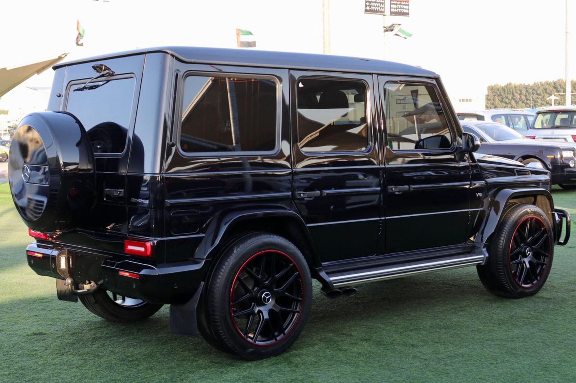 2011 MERCEDES G WAGON G55 changed to a 2020 G63 look Full outside exterior complete package !! - Image 6 of 36