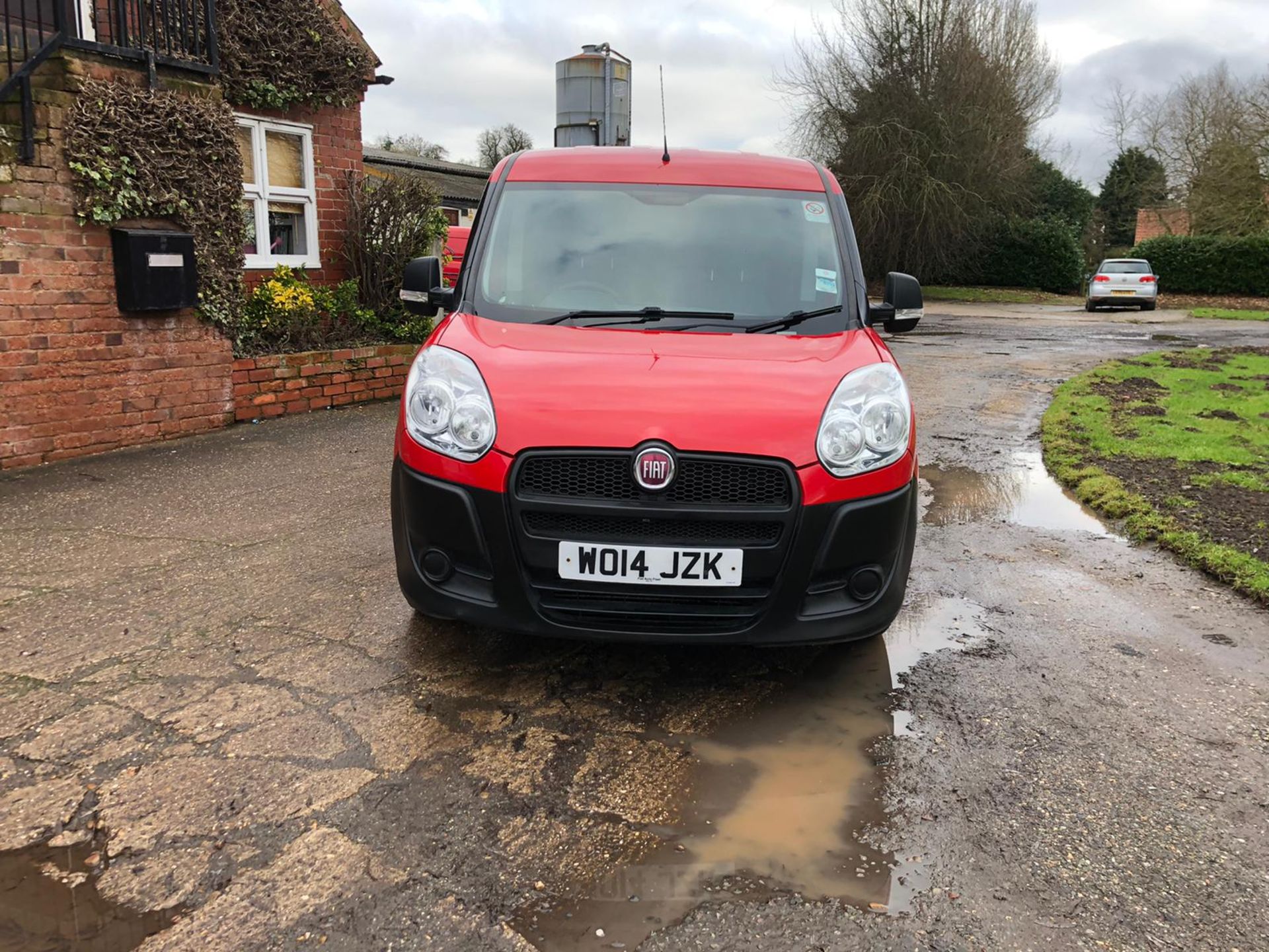 2014/14 REG FIAT DOBLO 16V MULTIJET 1.25 DIESEL RED PANEL VAN, SHOWING 0 FORMER KEEPER *PLUS VAT* - Image 2 of 11