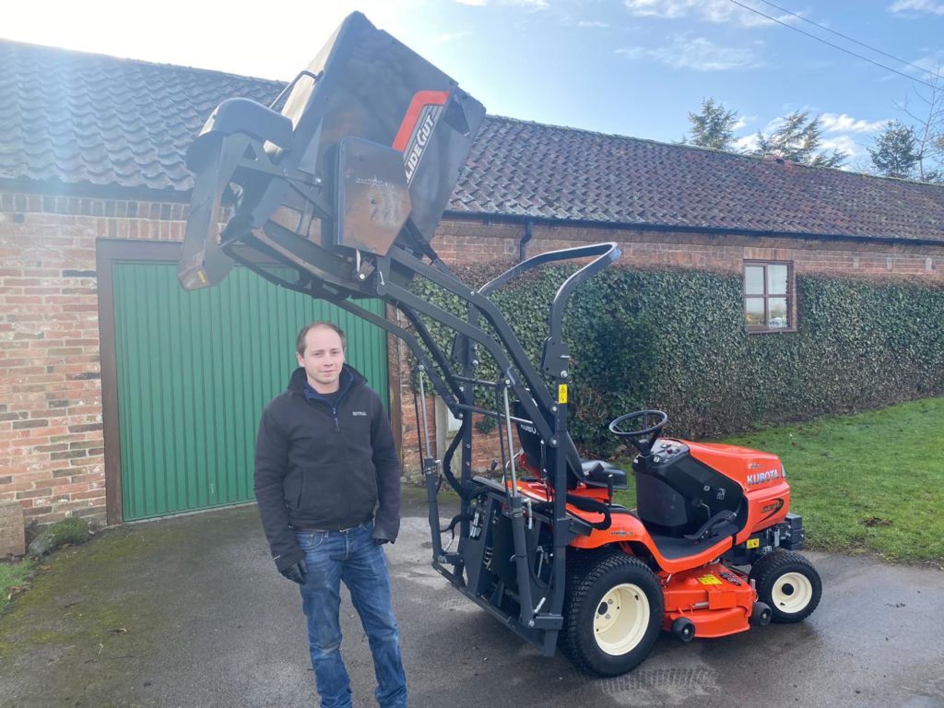 KUBOTA G21E RIDE ON MOWER, ONLY 46 HOURS, YEAR 2018, HIGH LIFT COLLECTOR, EX DEMO *PLUS VAT* - Image 5 of 8