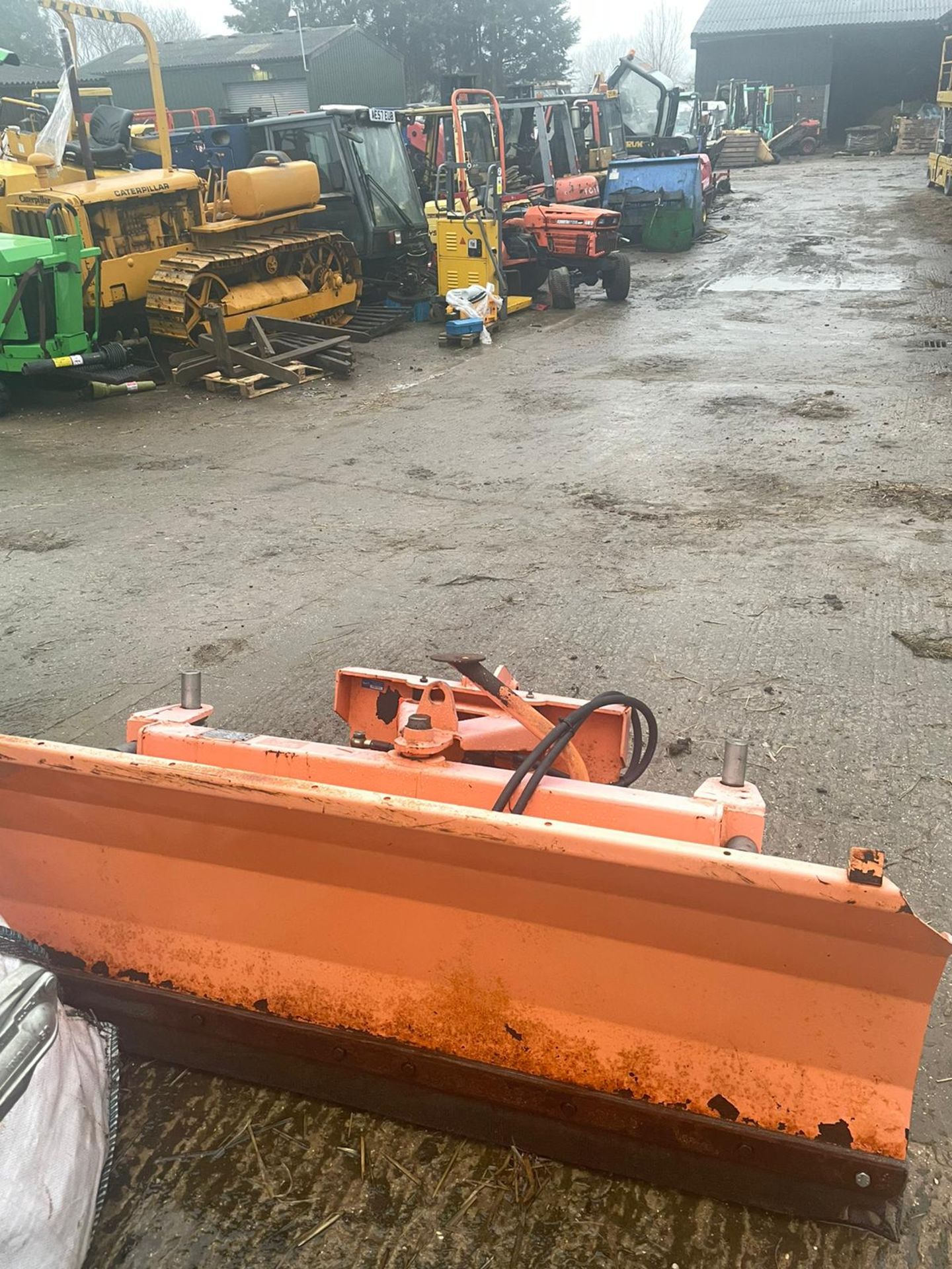 TRACTOR SNOW PLOUGH, YEAR 2014, IN VERY GOOD CONDITION *NO VAT* - Image 2 of 4