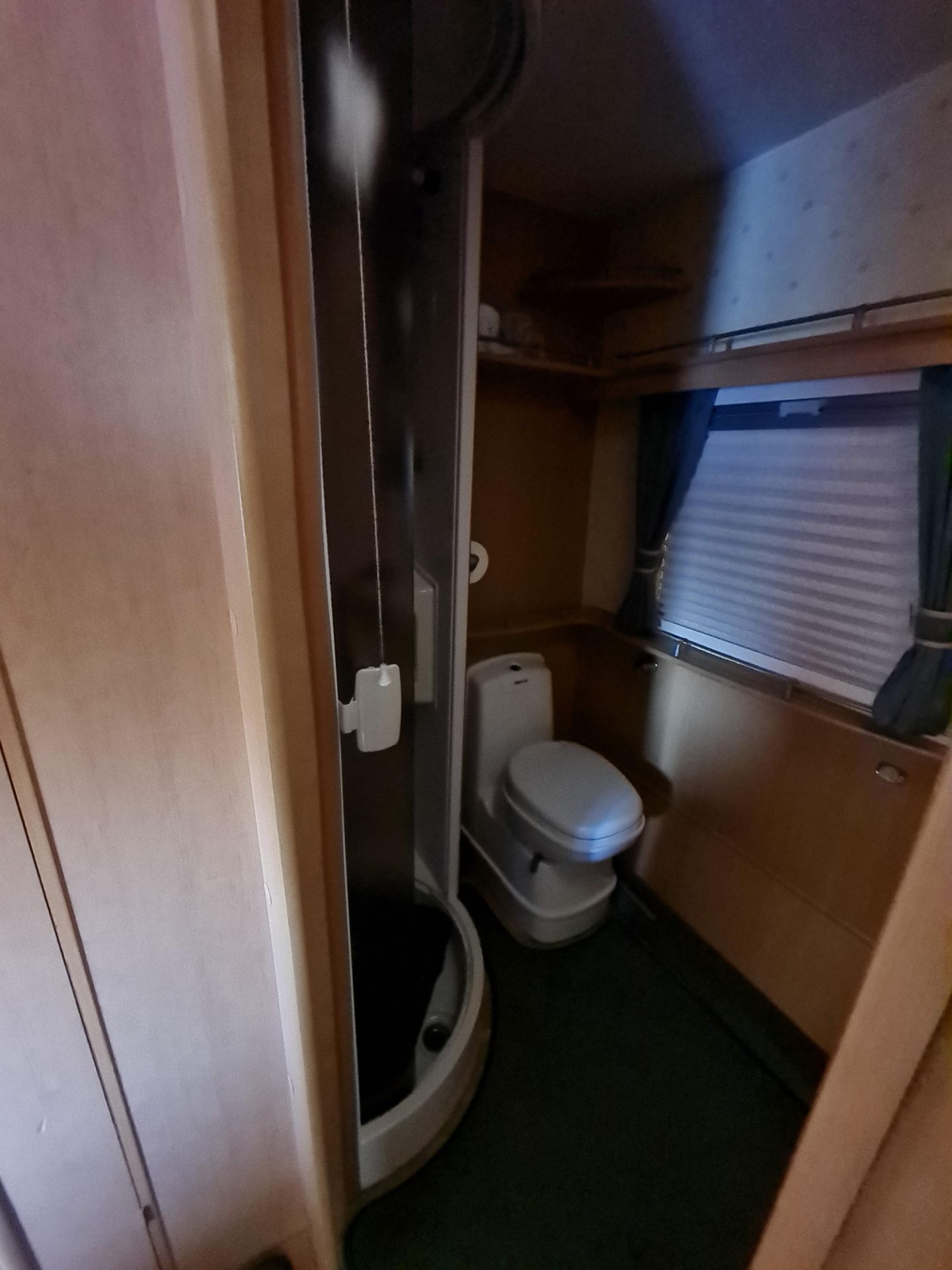 SWIFT ABBEY GTS VOGUE 417 SINGLE AXLE 3 BERTH CARAVAN *NO VAT* - Image 6 of 27