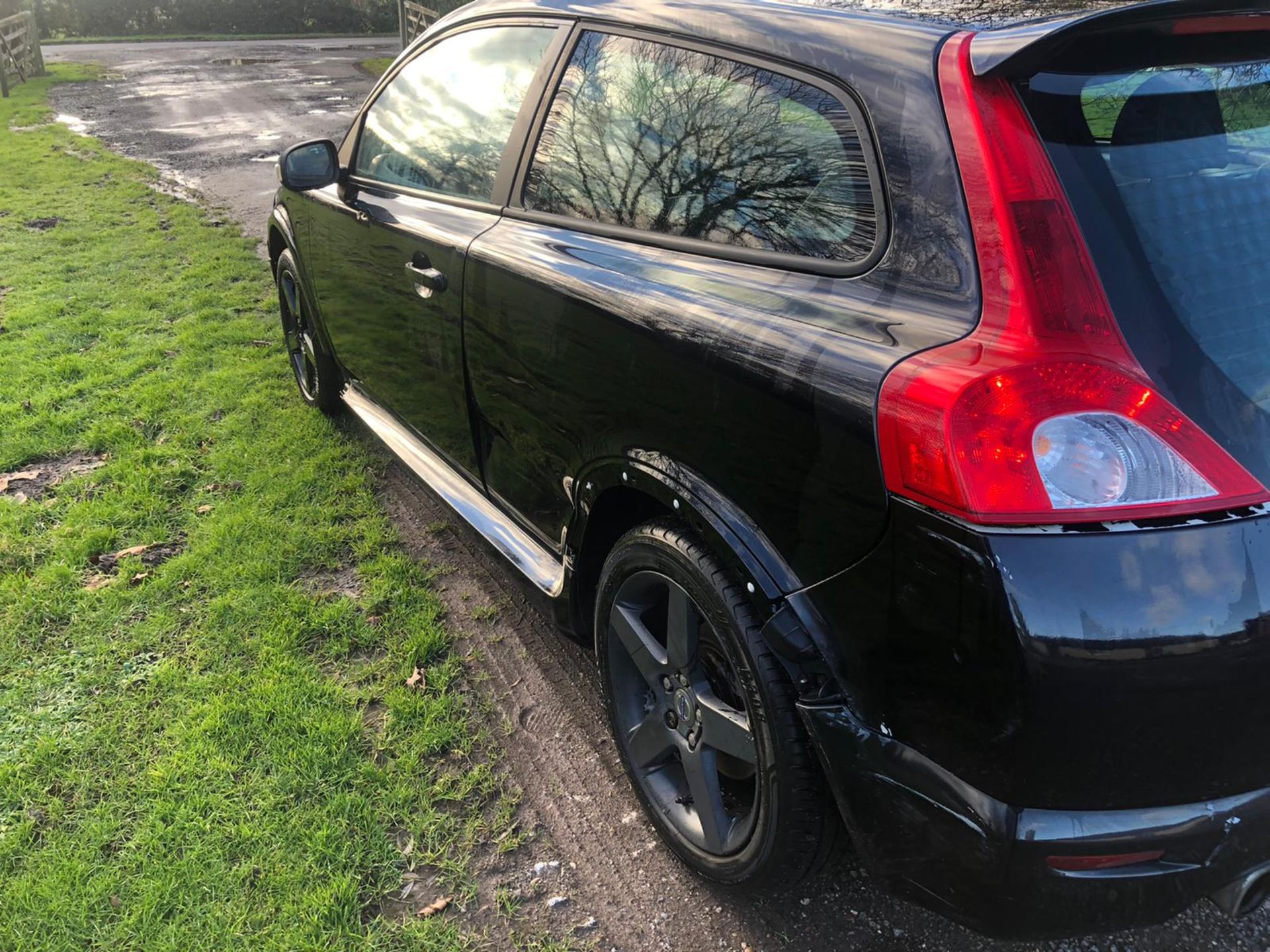 2009/58 REG VOLVO C30 SPORT 16V 1.6 PETROL BLACK 3DR HATCHBACK, SHOWING 5 FORMER KEEPERS *NO VAT* - Image 4 of 13