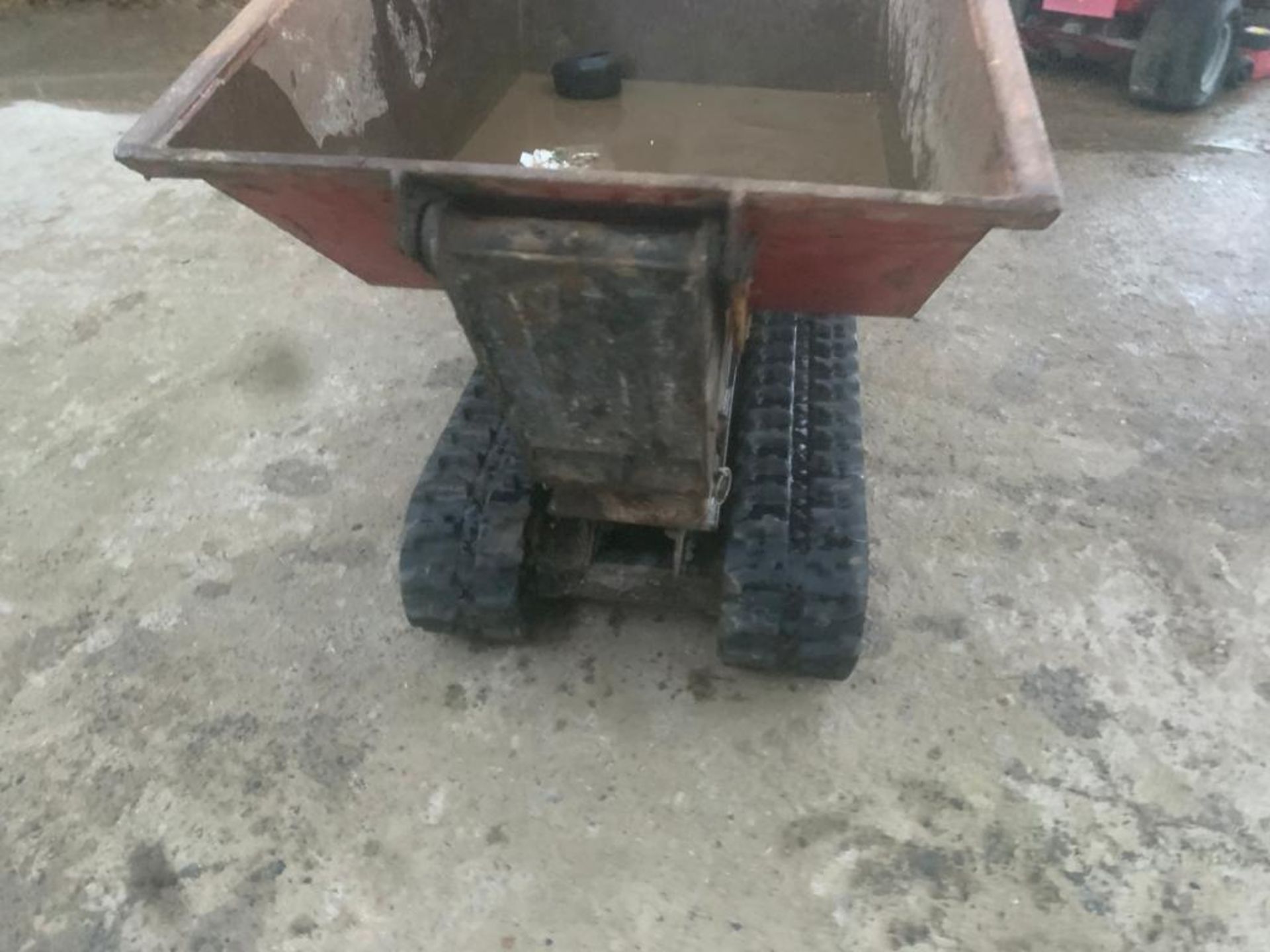 HONDA PETROL HI TIP TRACKED DUMPER, DELIVERY ANYWHERE UK £150 *PLUS VAT* - Image 6 of 7