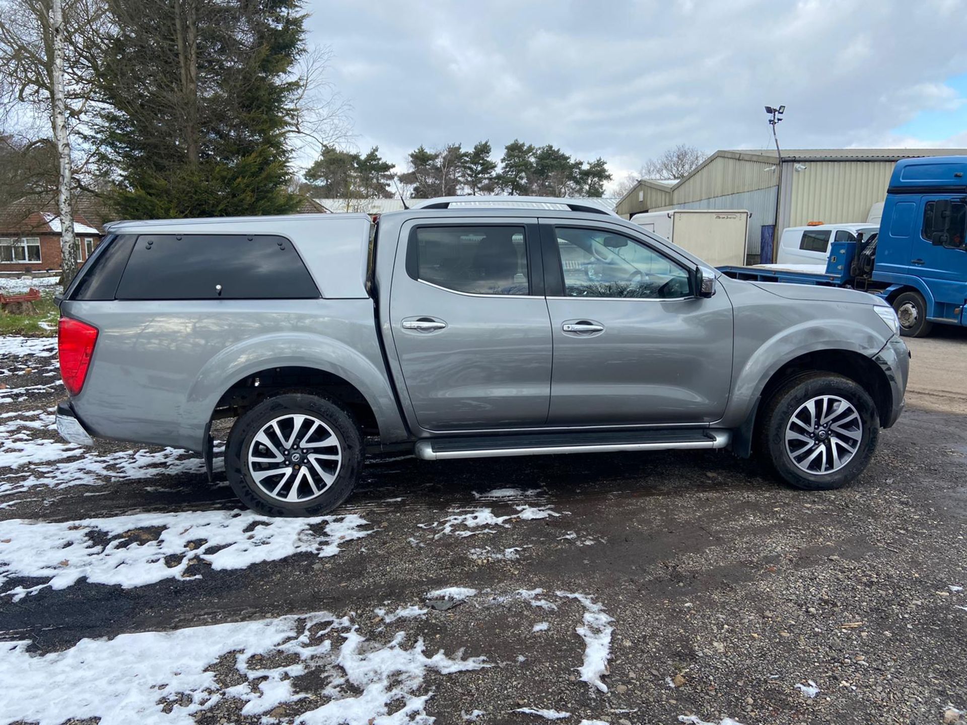 2016/65 REG NISSAN NP300 NAVARA TEKNA DCI 2.3 DIESEL GREY PICK-UP, SHOWING 1 FORMER KEEPER *PLUS VAT - Image 7 of 10