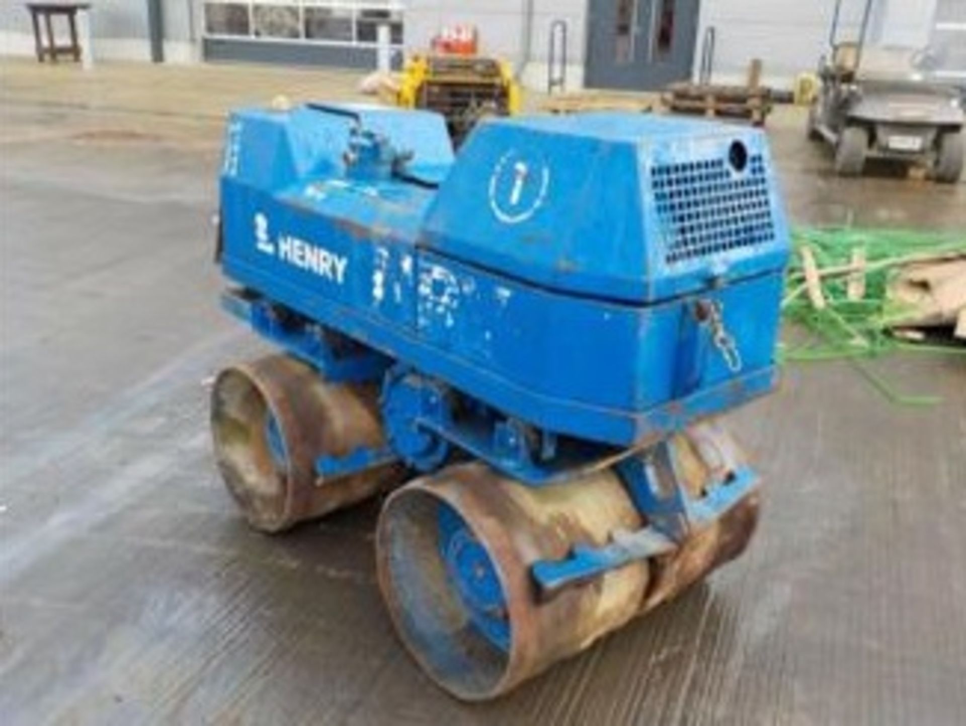 HATZ TWIN DRUM REMOTE CONTROL TRENCHER, DELIVERY ANYWHERE UK £175 *PLUS VAT* - Image 3 of 9