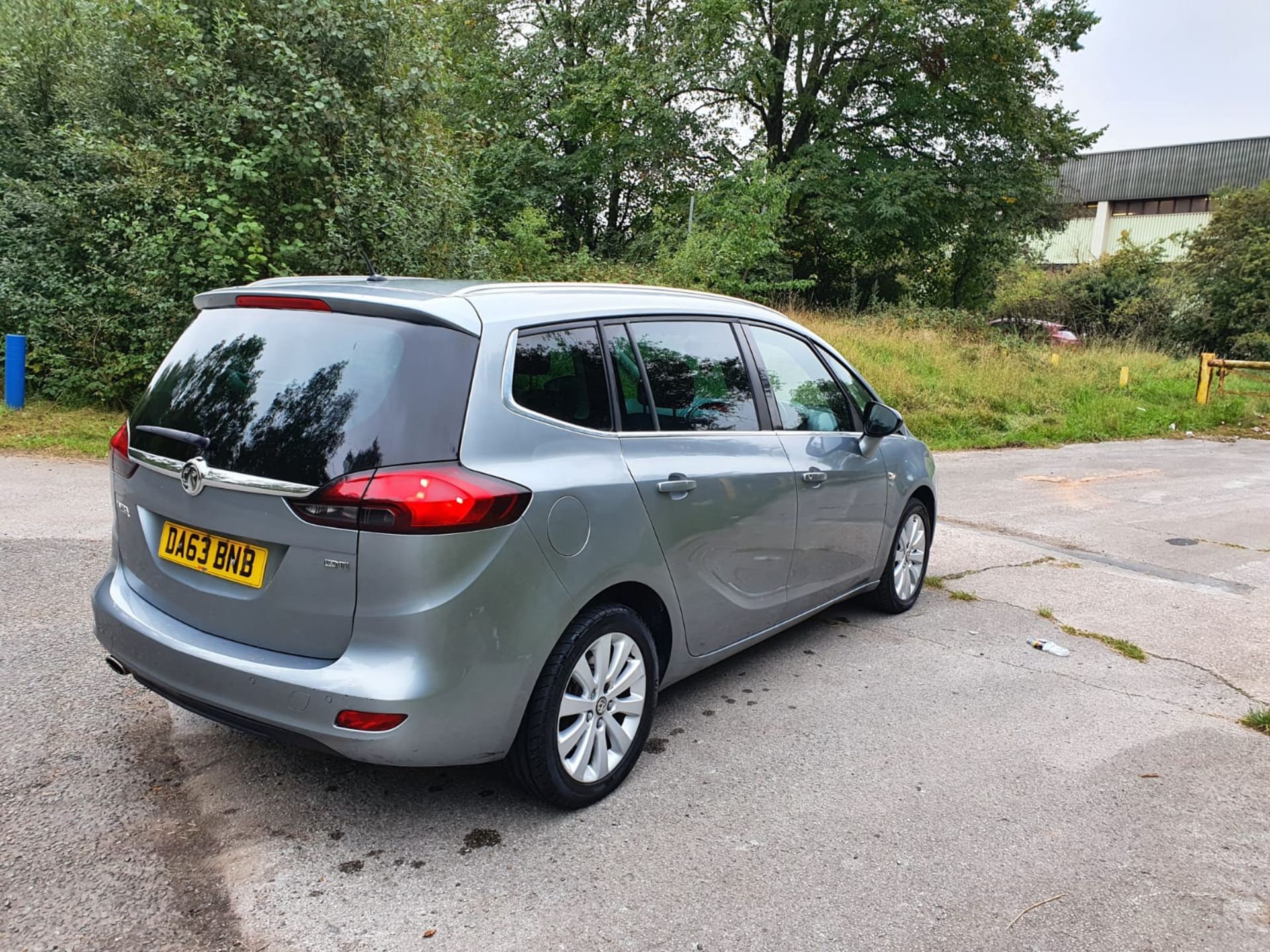 2013/63 REG VAUXHALL ZAFIRA TOURER SE CDTI 2.0 DIESEL SILVER MPV 7 SEATS, SHOWING 4 FORMER KEEPERS - Image 6 of 24