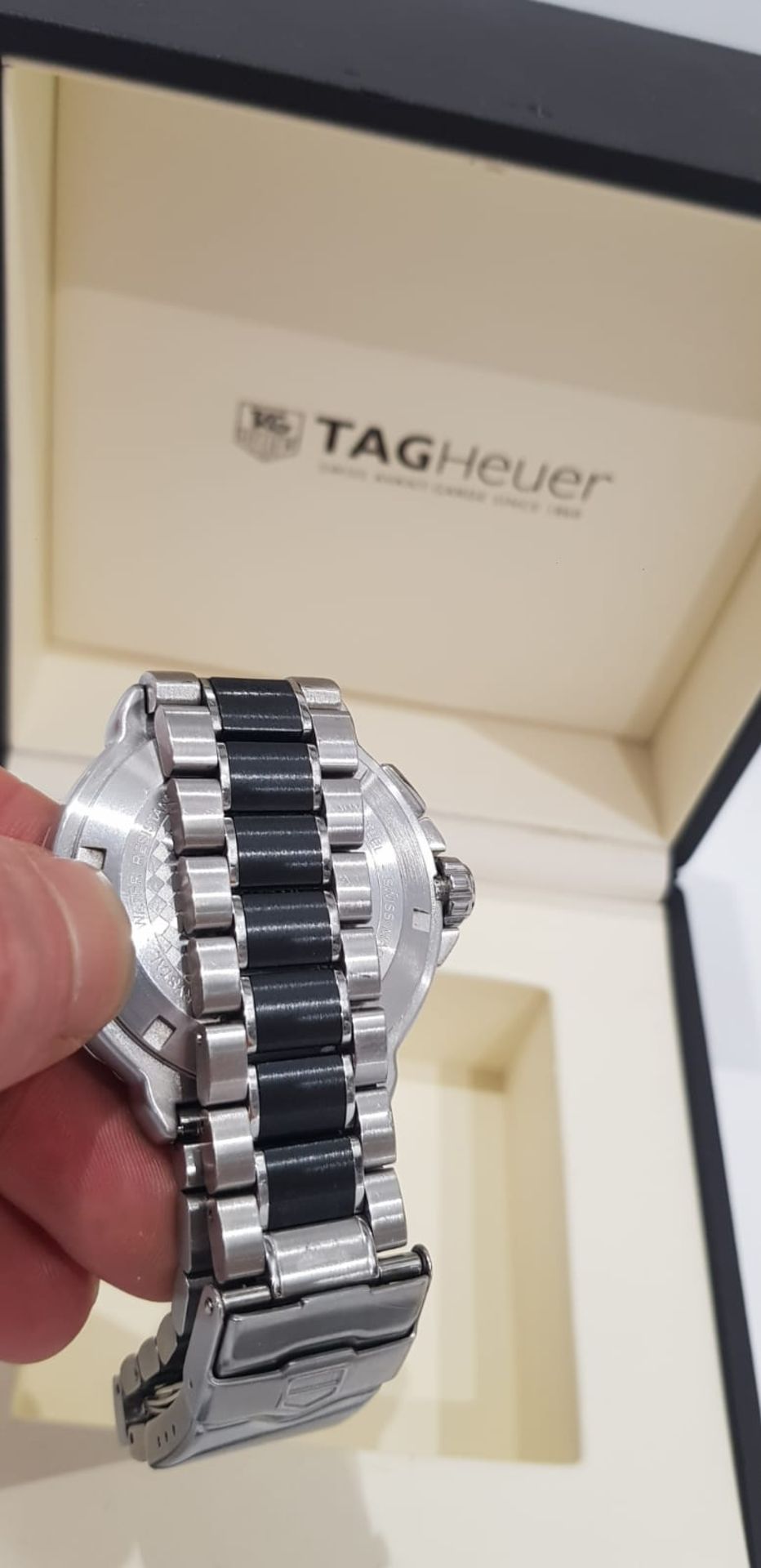 TAG HEUER GENTS CHRONOGRAPH WATCH 42MM, FORMULA 1, BOX, GUARANTEE CARD & BOOKLET, STUNNING WATCH - Image 6 of 8