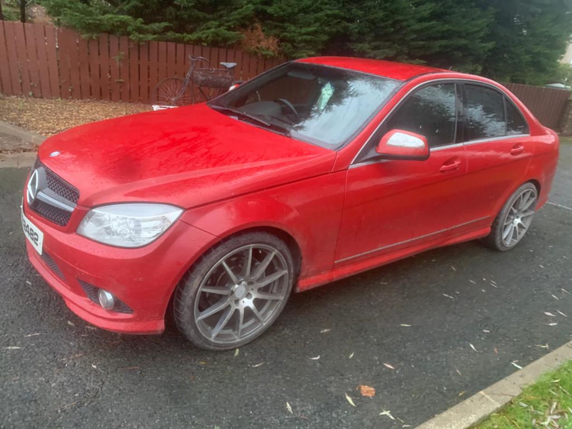 2009 MERCEDES C200 SPORT CDI AUTOMATIC 2.2 DIESEL RED 4 DOOR SALOON, SHOWING 2 FORMER KEEPERS - Image 5 of 12