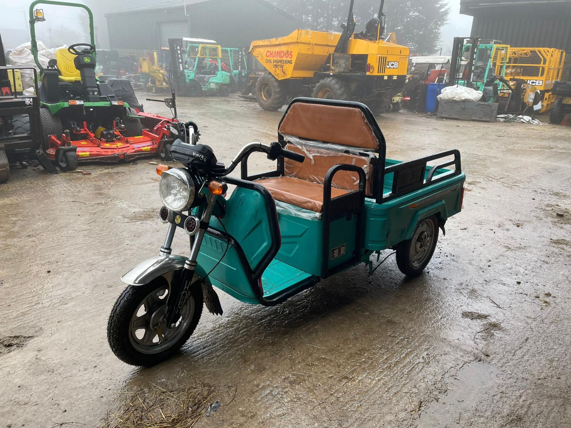 2020 CHAPS HDDZH500W ELECTRIC TRICYCLE, DRIVES AND TIPS, TIPPER BODY, FRONT AND BACK SEATS *PLUS VAT - Image 7 of 7