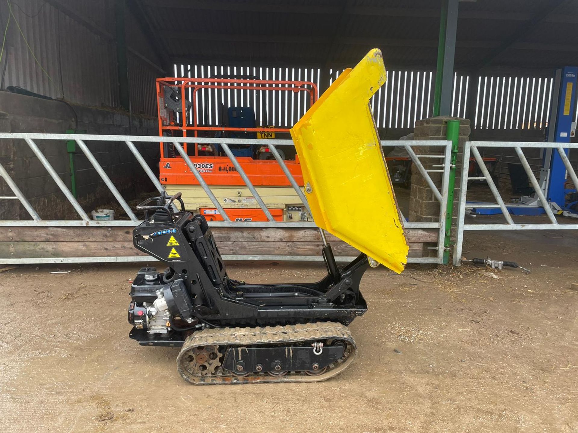 2015 CORMIDI C6.50 MINI TRACKED DUMPER, RUNS, DRIVES AND TIPS, HI TIP, PETROL ENGINE *PLUS VAT* - Image 6 of 7