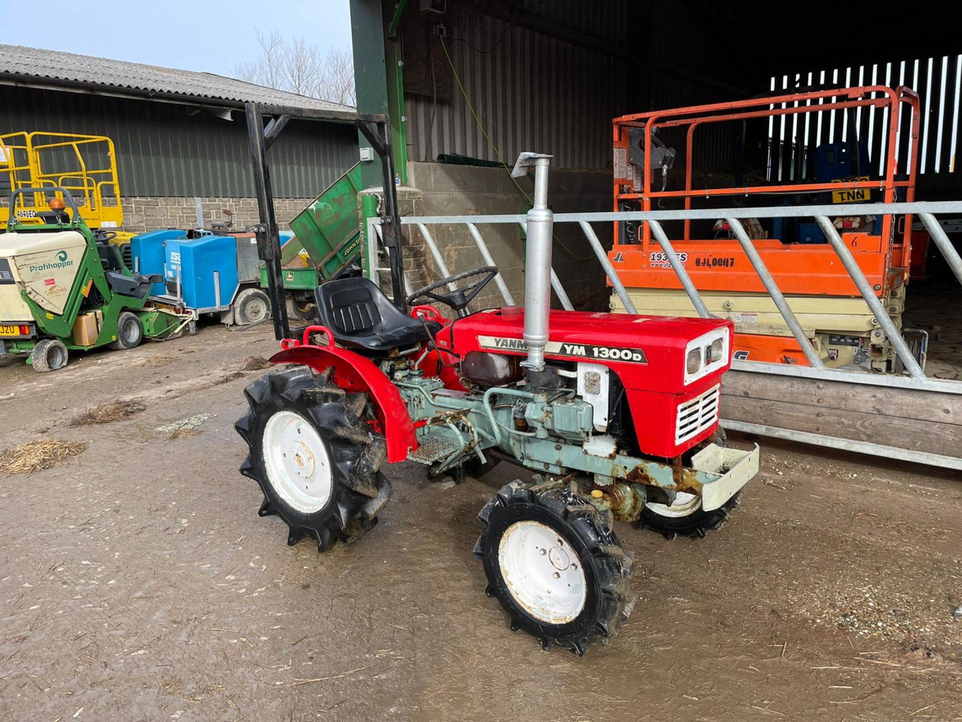 YANMAR YM1300D TRACTOR, RUNS AND DRIVES, IN USED BUT GOOD CONDITION, ROLL BAR *PLUS VAT*