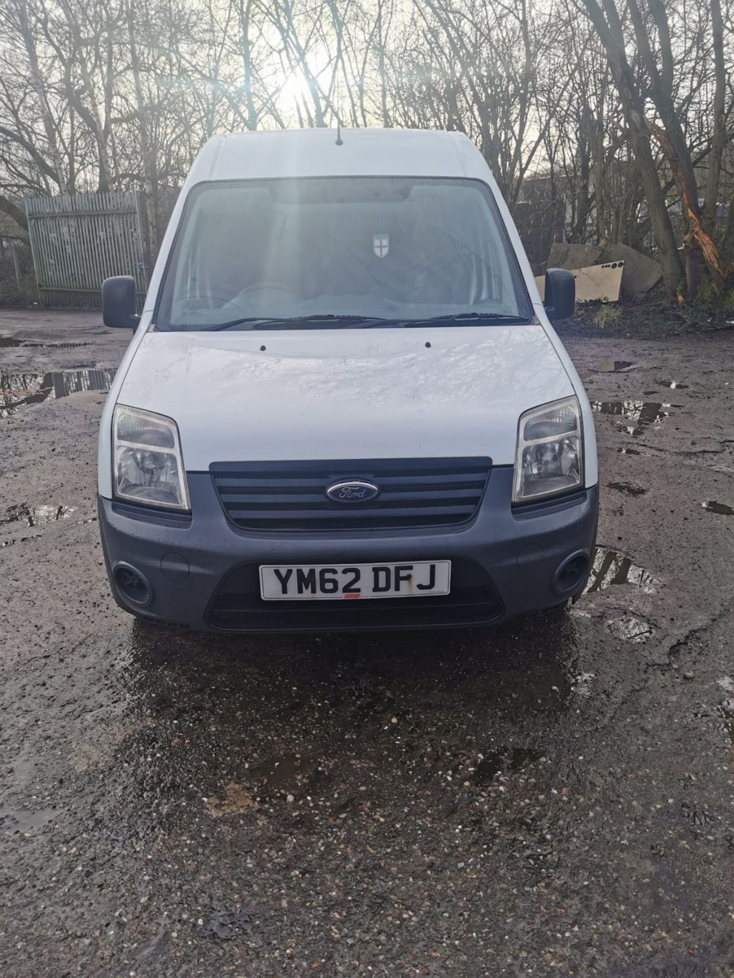2013/62 REG FORD TRANSIT CONNECT 90 T230 1.8 DIESEL WHITE PANEL VAN, SHOWING 2 FORMER KEEPERS - Image 2 of 11