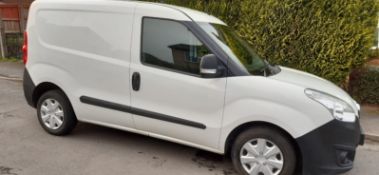 2015/65 REG VAUXHALL COMBO 2000 L1H1 CDTI SS ECOFLEX 1.25 DIESEL PANEL VAN, SHOWING 0 FORMER KEEPERS