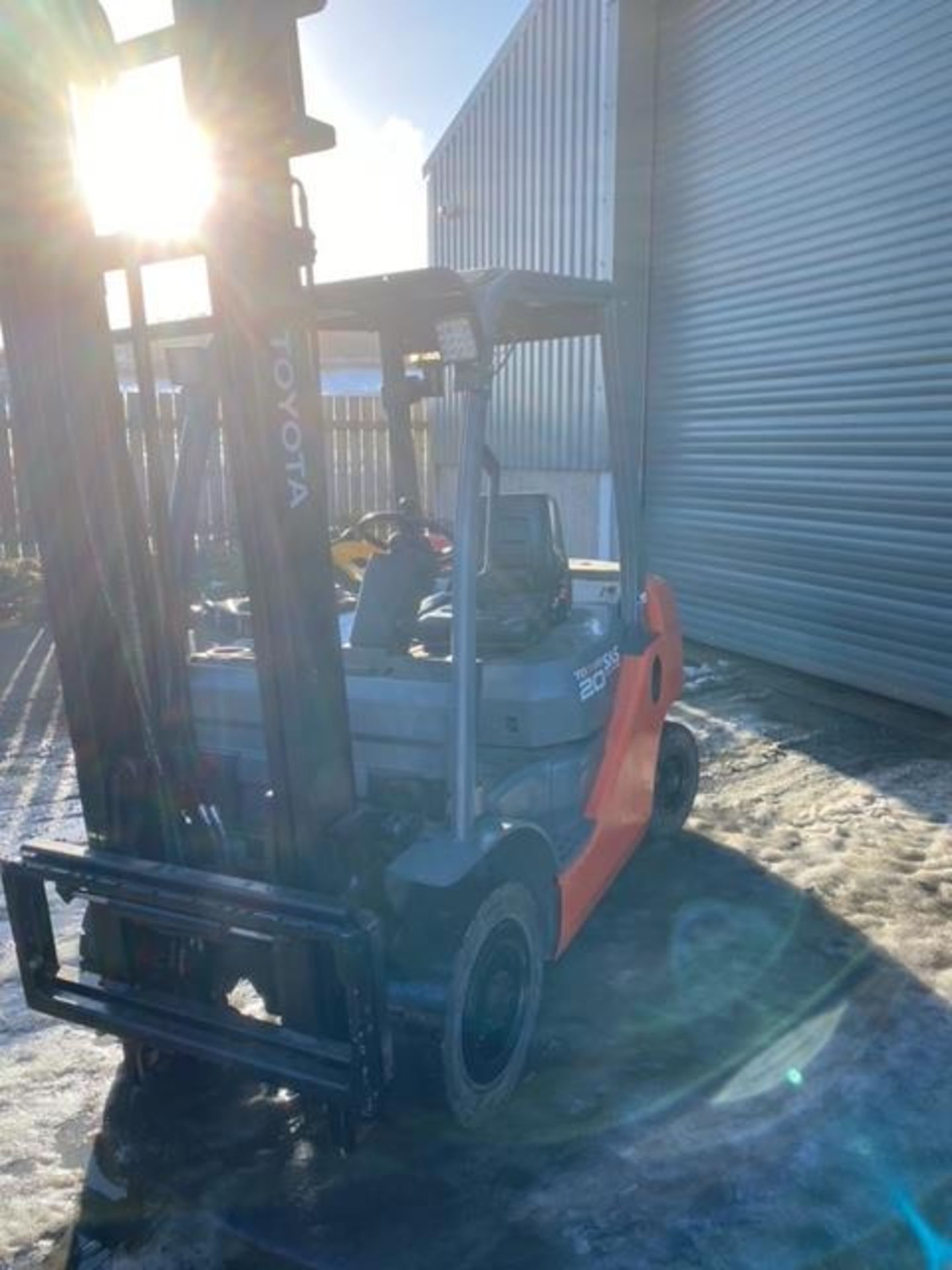 TOYOTA 2 TON DIESEL FORKLIFT, YEAR 2012, VERY TIDY *PLUS VAT* - Image 4 of 4