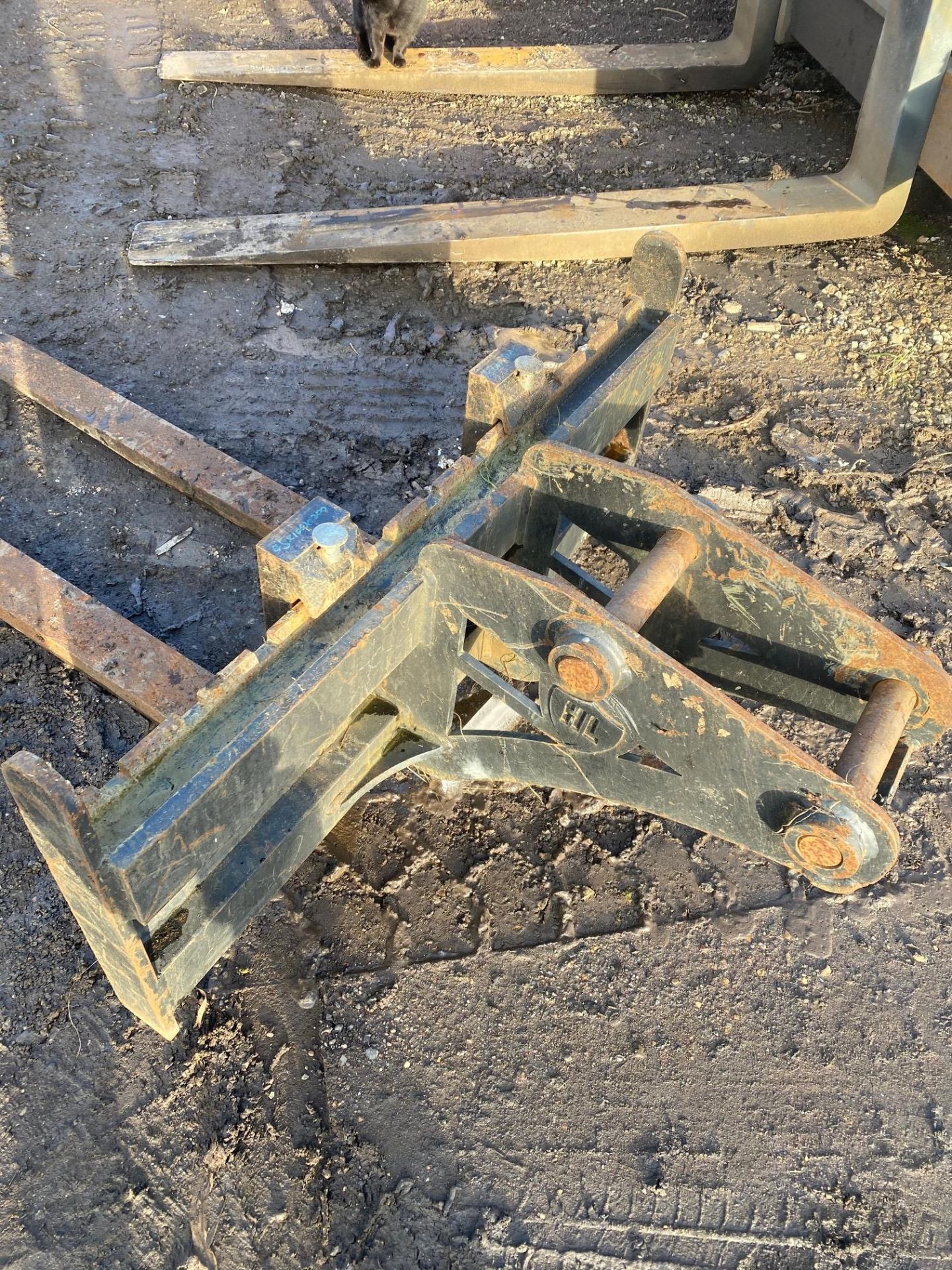 FORK ATTACHMENT FOR 6-8 TON EXCAVATOR, VERY LITTLE USE, 45MM PINS *PLUS VAT* - Image 2 of 2