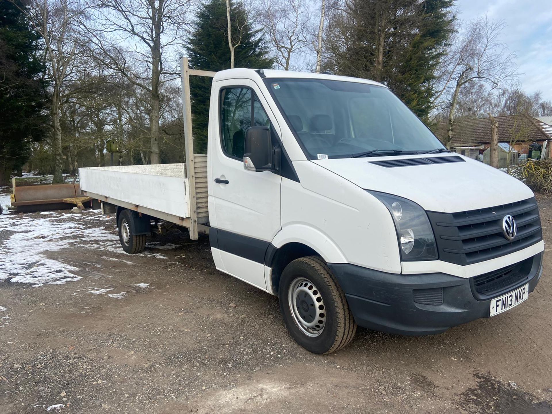 2013/13 REG VOLKSWAGEN CRAFTER CR35 TDI 136 LWB 2.0 DIESEL DROPSIDE LORRY, SHOWING 1 FORMER KEEPER