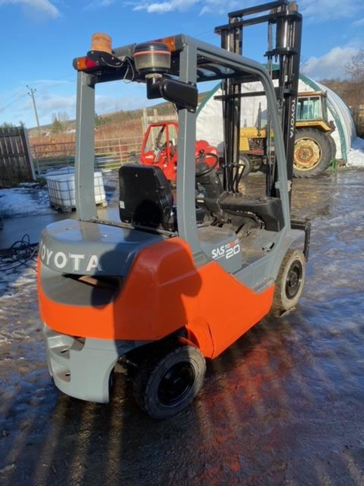 TOYOTA 2 TON DIESEL FORKLIFT, YEAR 2012, VERY TIDY *PLUS VAT* - Image 2 of 4