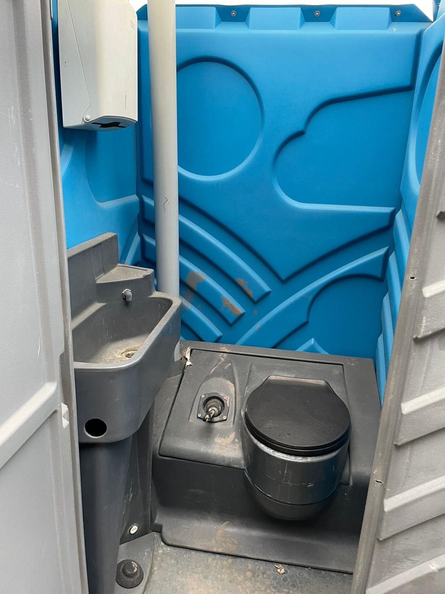 PORTALOO TOILET BLOCK *PLUS VAT* - Image 4 of 4