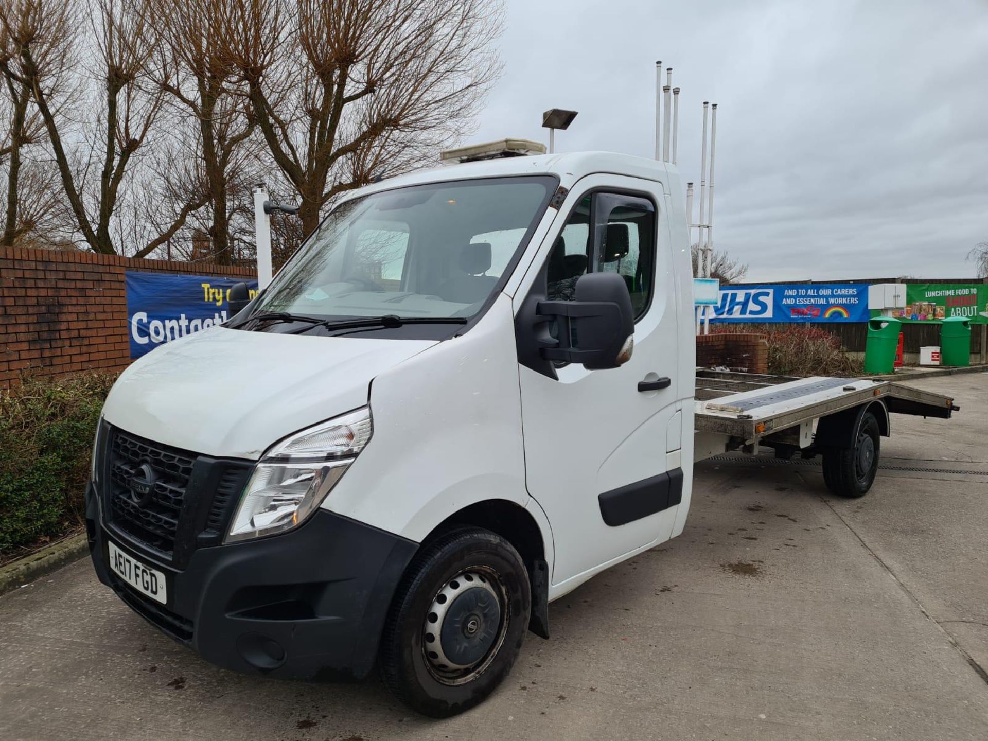 2017/17 REG NISSAN NV400 SE DCI 2.3 DIESEL WHITE BEAVERTAIL RECOVERY TRUCK, SHOWING 3 FORMER KEEPERS - Image 2 of 13